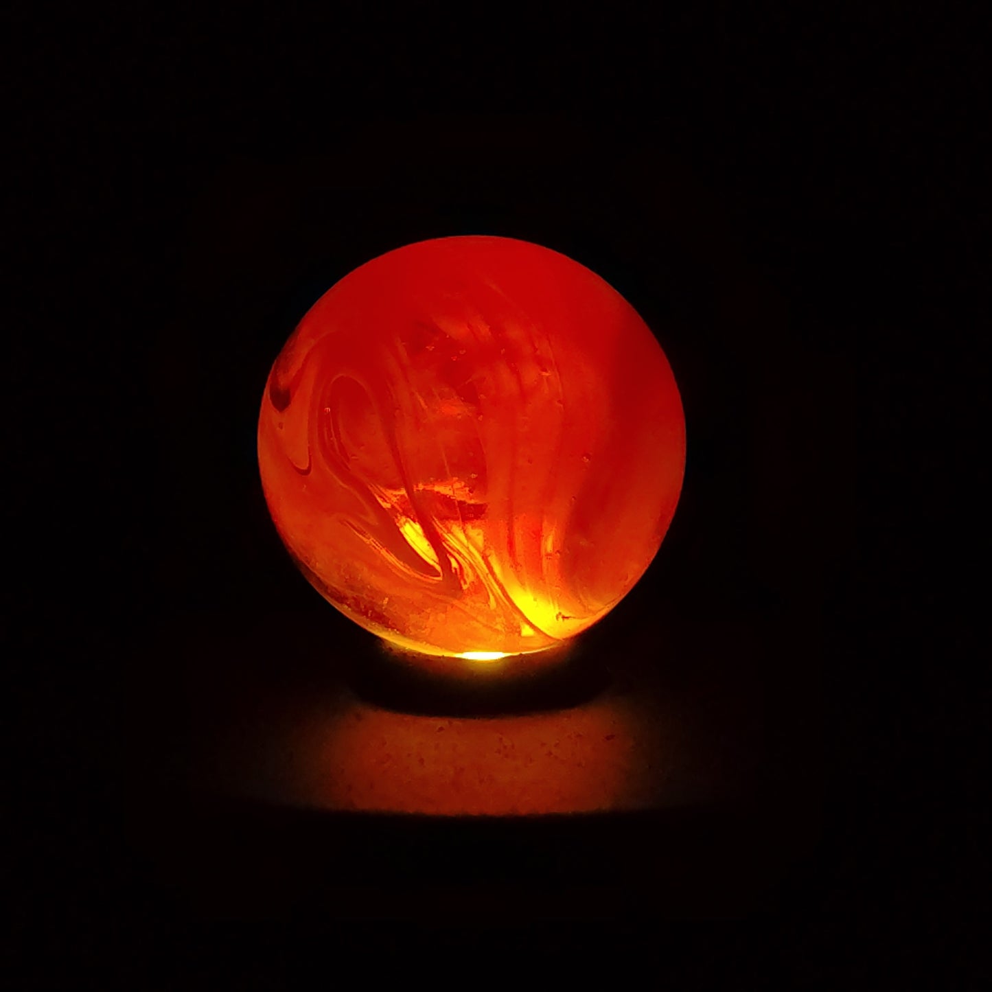 7/8" Amber Slag marble, feathered NM+