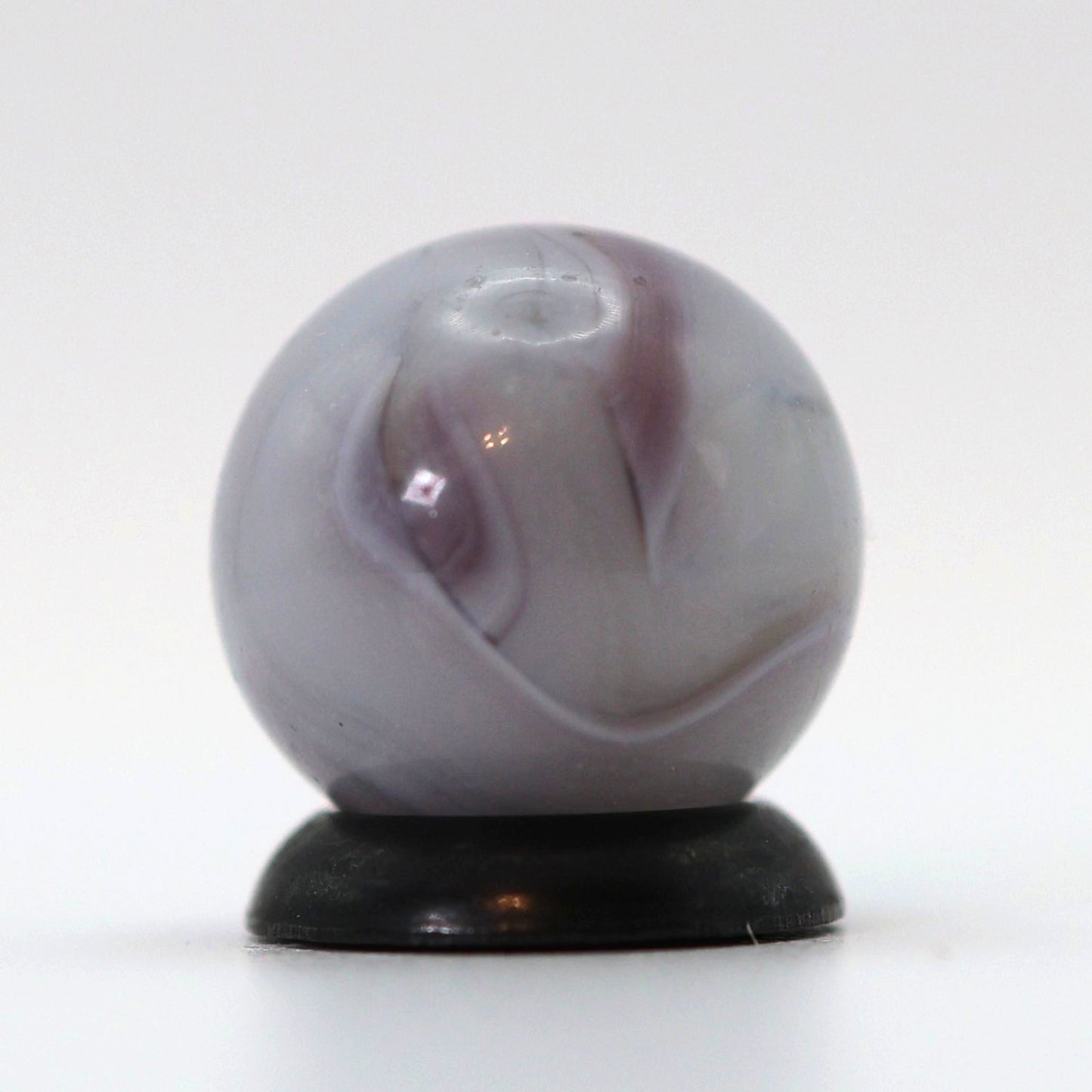 9/16" Ravenswood Lavender & White Translucent Swirl NM+
