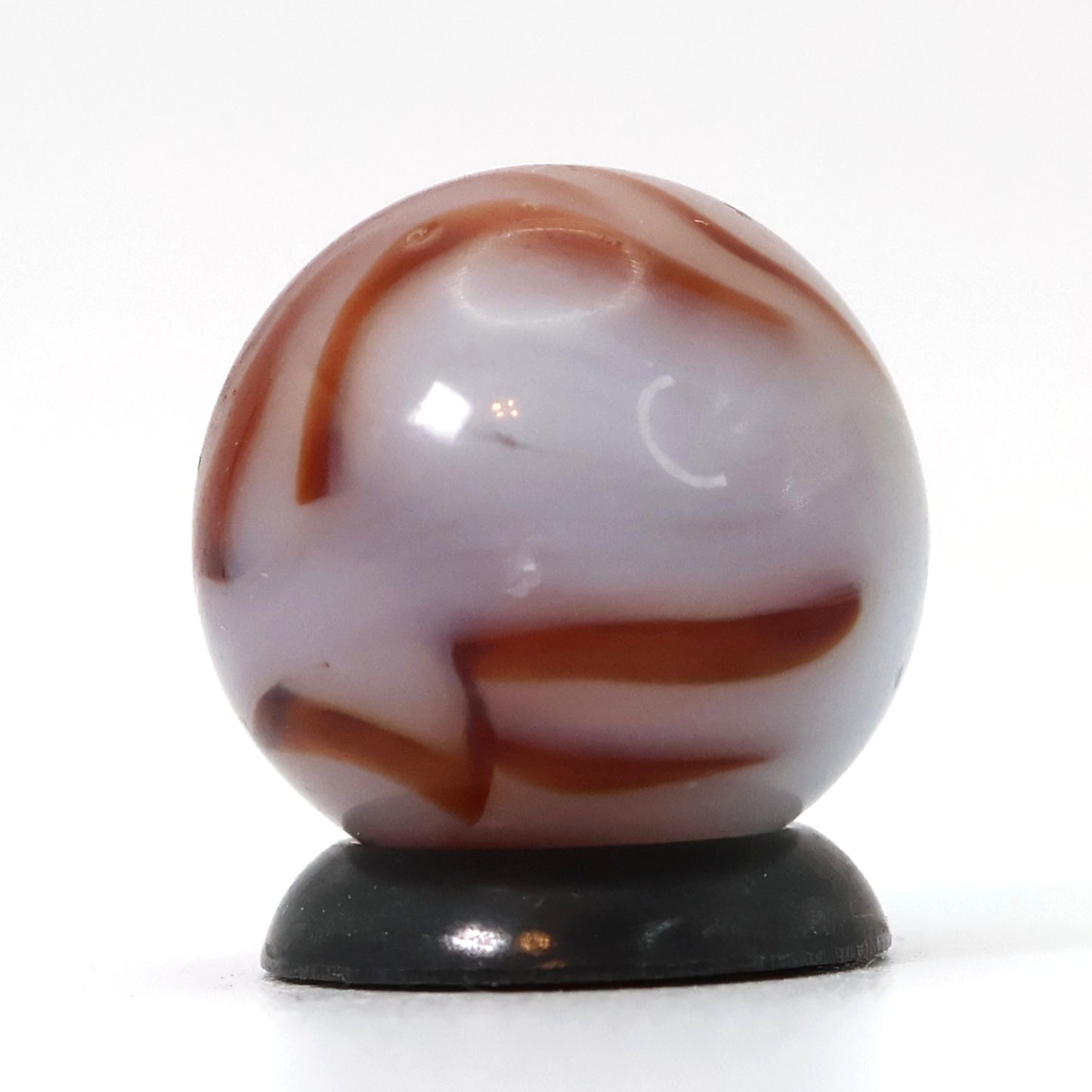 5/8" Alley Agate Flame Marble Dark Red/Brown NM