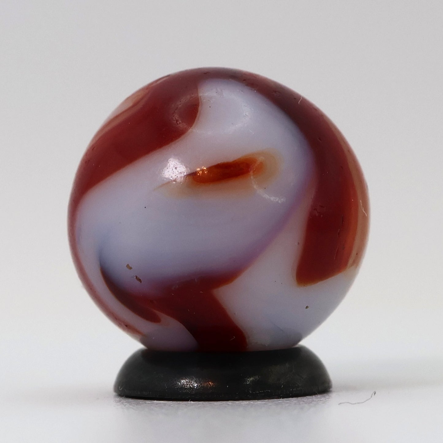 11/16" Swirl Marble - Nice Deep Red Ribbons NM-