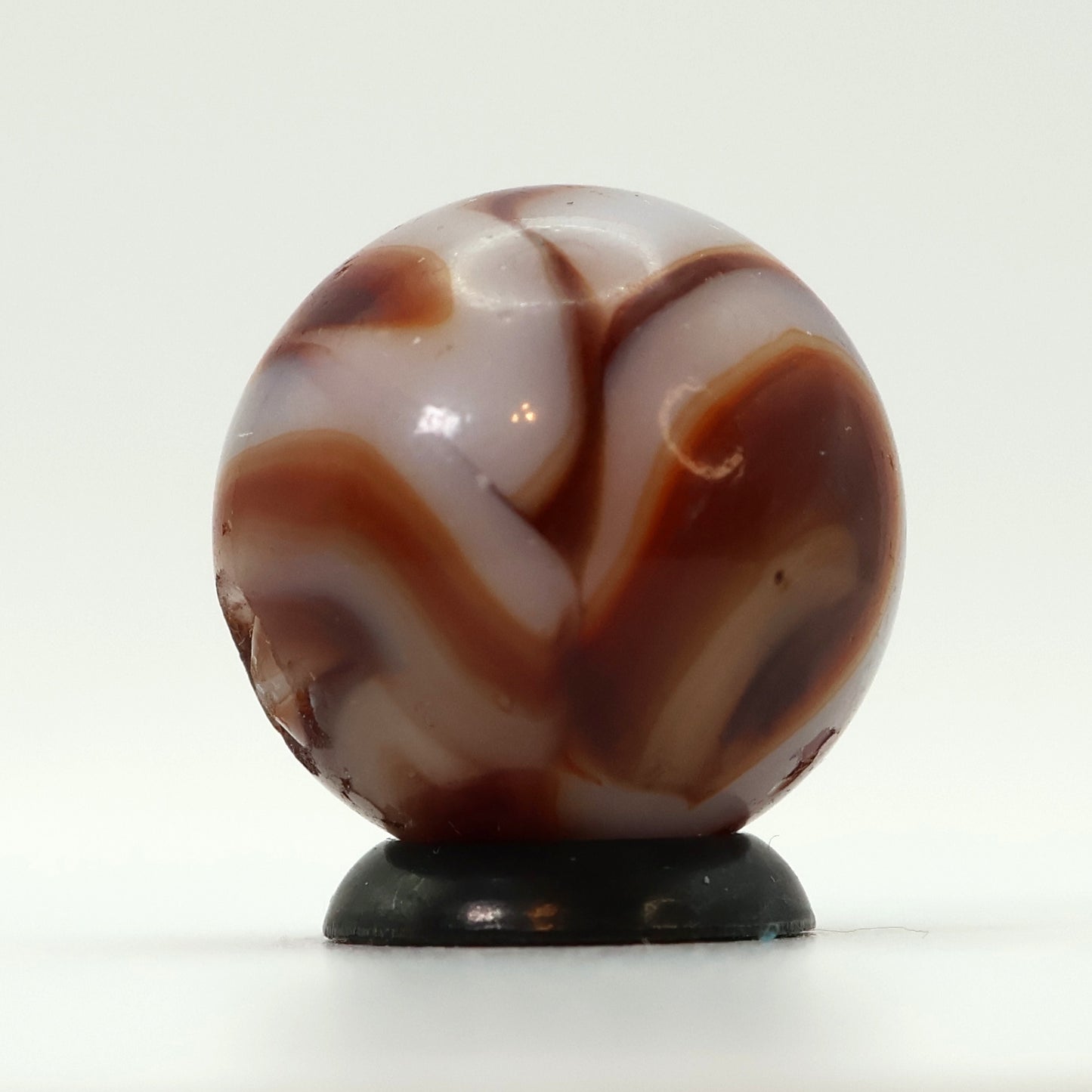 18mm Vintage Swirl Marble White & Red Oxblood? NM-