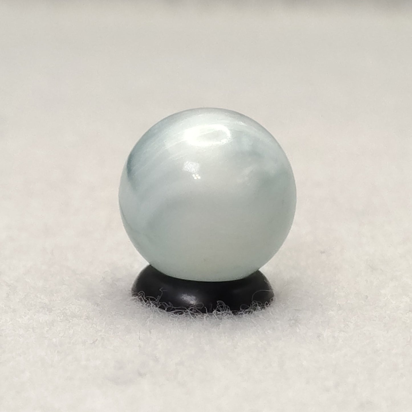16mm Vitro Agate Conqueror Marble interesting line in it NM-