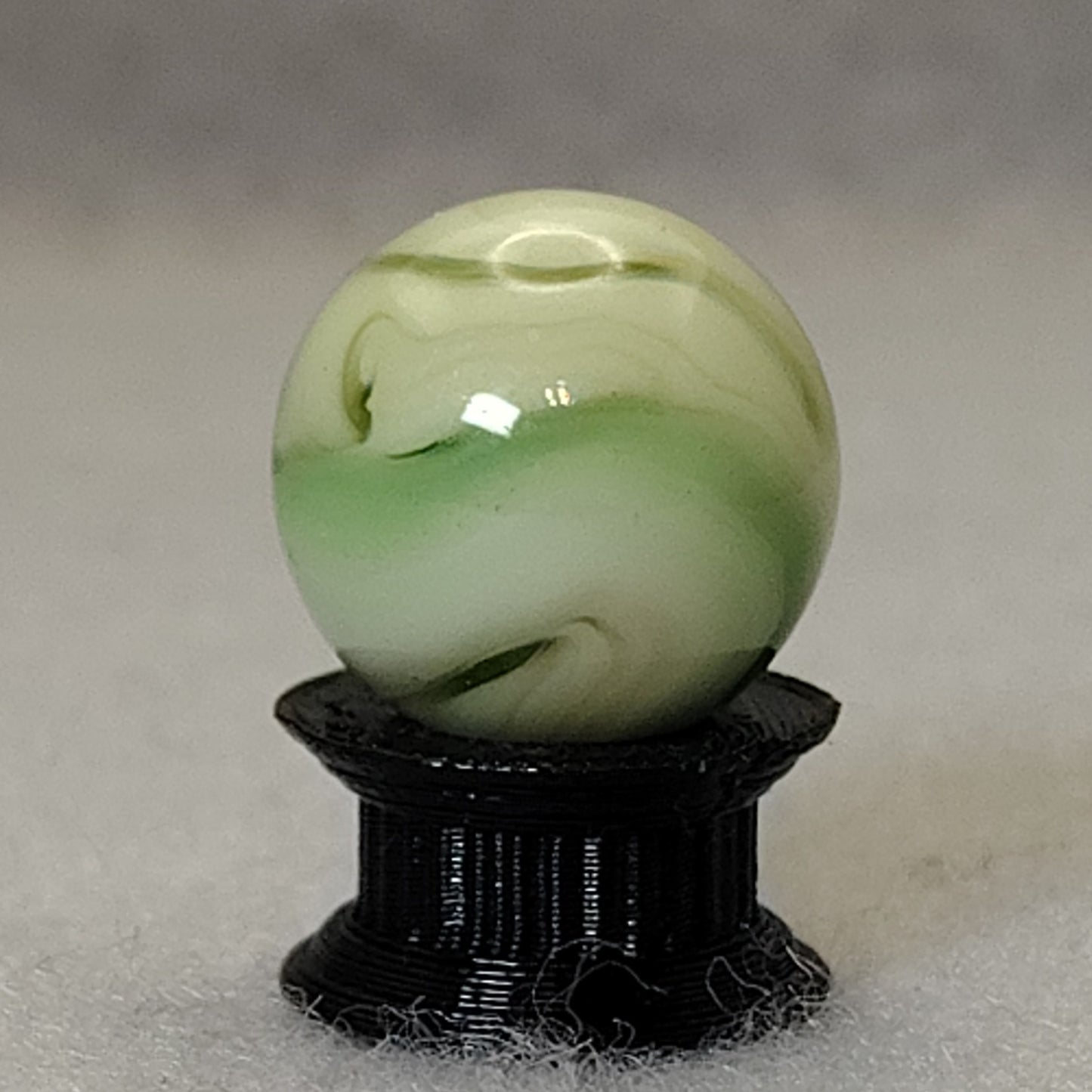 16mm Transparent Swirl Marble Green Cream Champion? NM