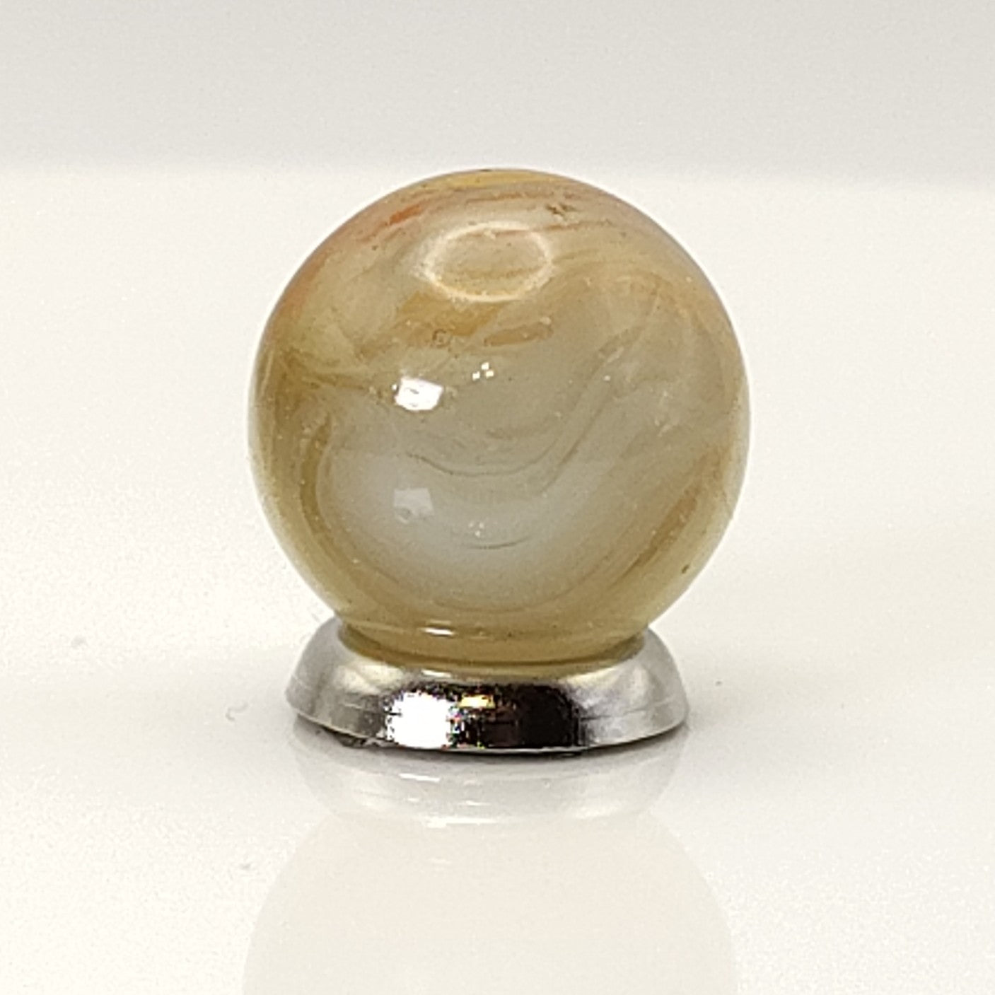15.5mm Gorgeous Vitro Agate Phantom Conqueror marble orange/ peach NM+