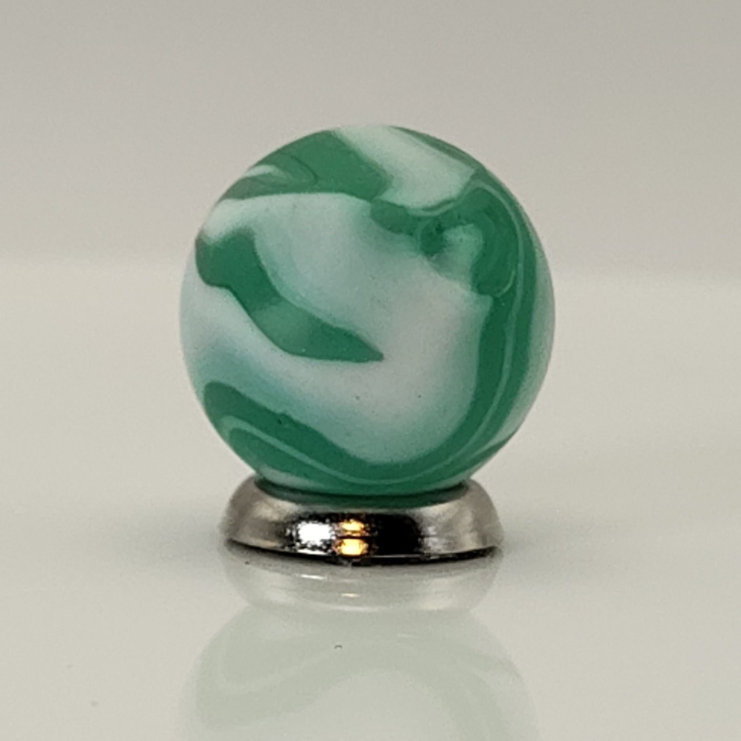 5/8" Vacor Iceberg Marble (frosted) NM+