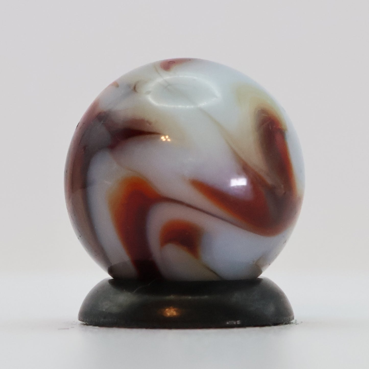 9/16" Swirl Marble Oxblood & White NM+