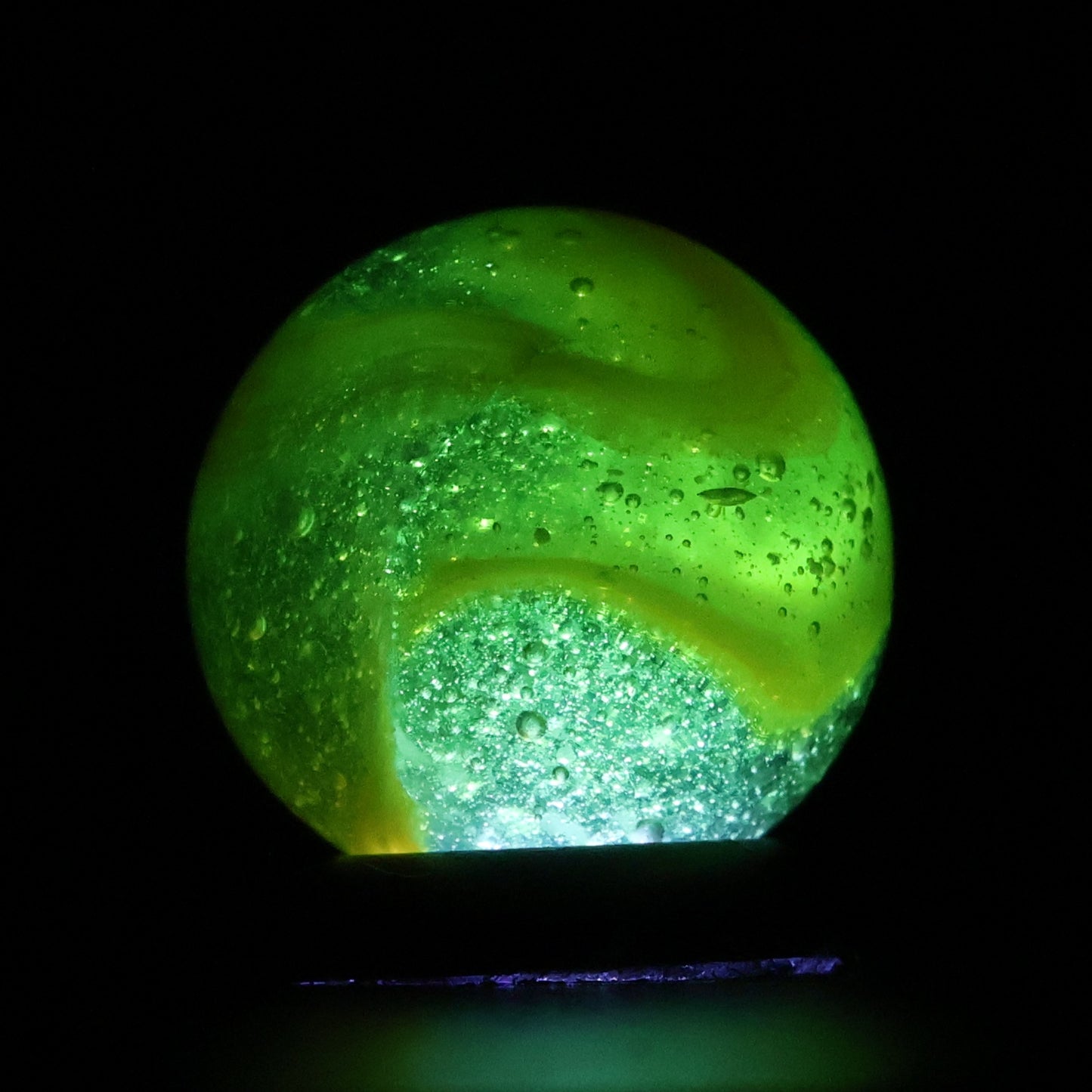 5/8" Peltier SPRITE Rainbo Marble NM+