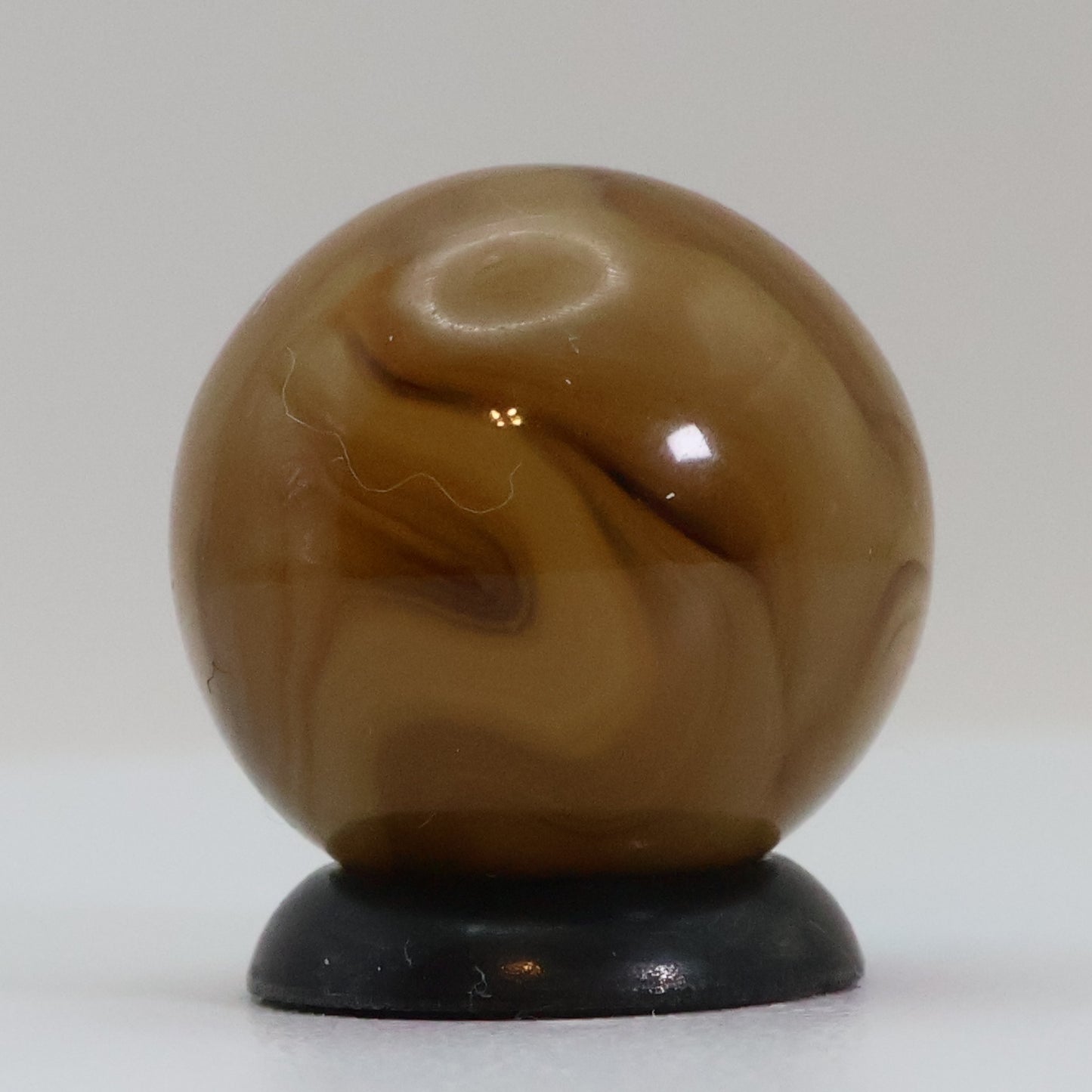 5/8" Swirl Marble Butterscotch MINT