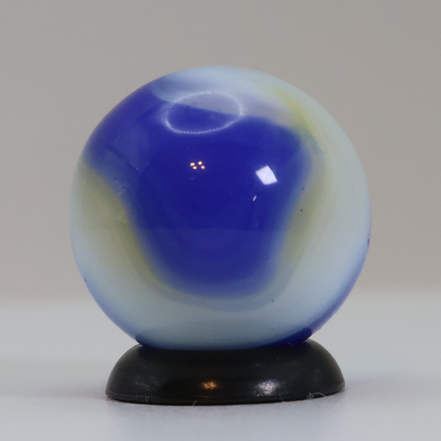 5/8" Akro Agate Special Corkscrew marble Blue Yellow White NM++