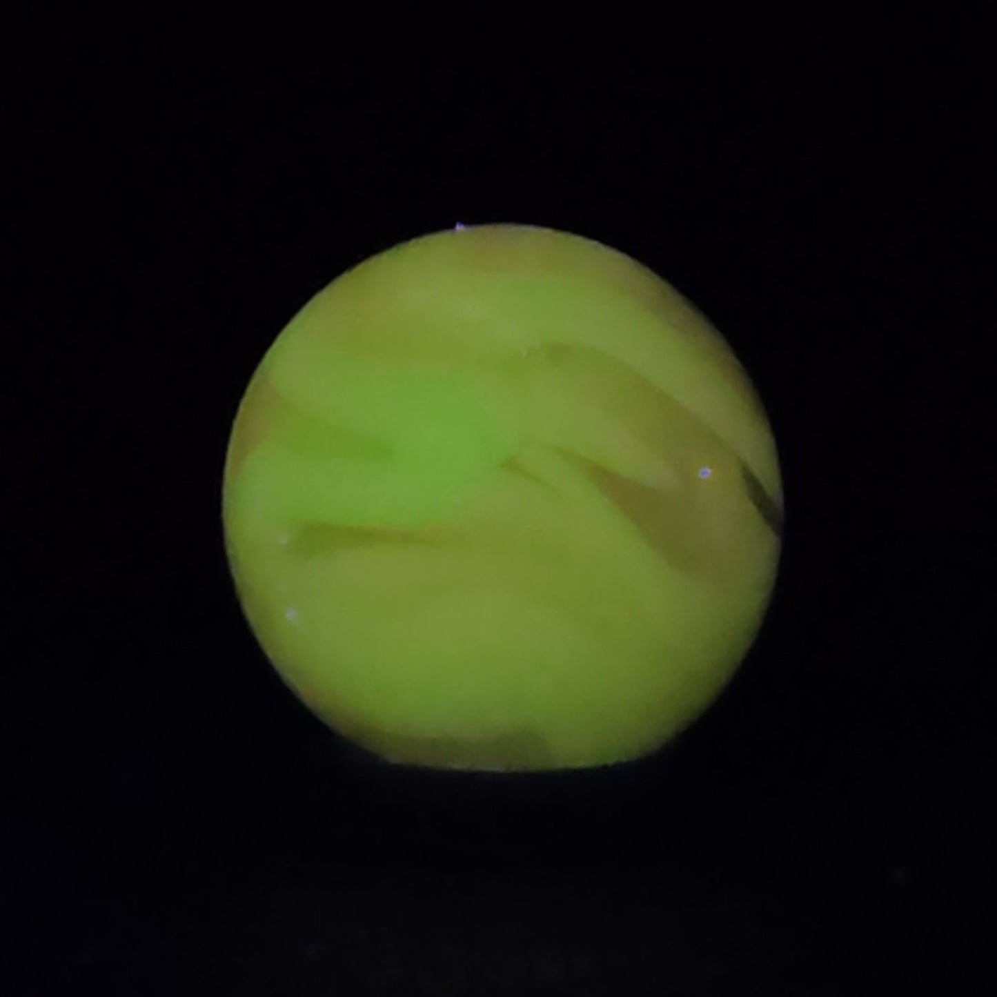 5/8" Transparent Clear Base Marble with White Ribbons Manganese glow MINT