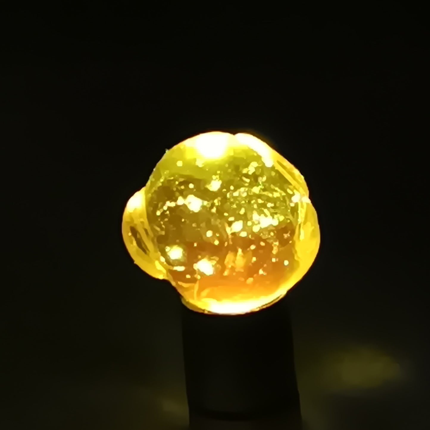 Vintage one of a kind deformed "lemonhead" marble UV! Uranium 17.4x19.5mm NM+