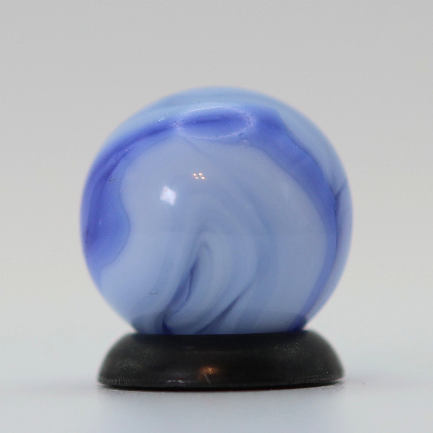 9/16" Vintage Swirl Marble Blue & White w/drizzle NM+