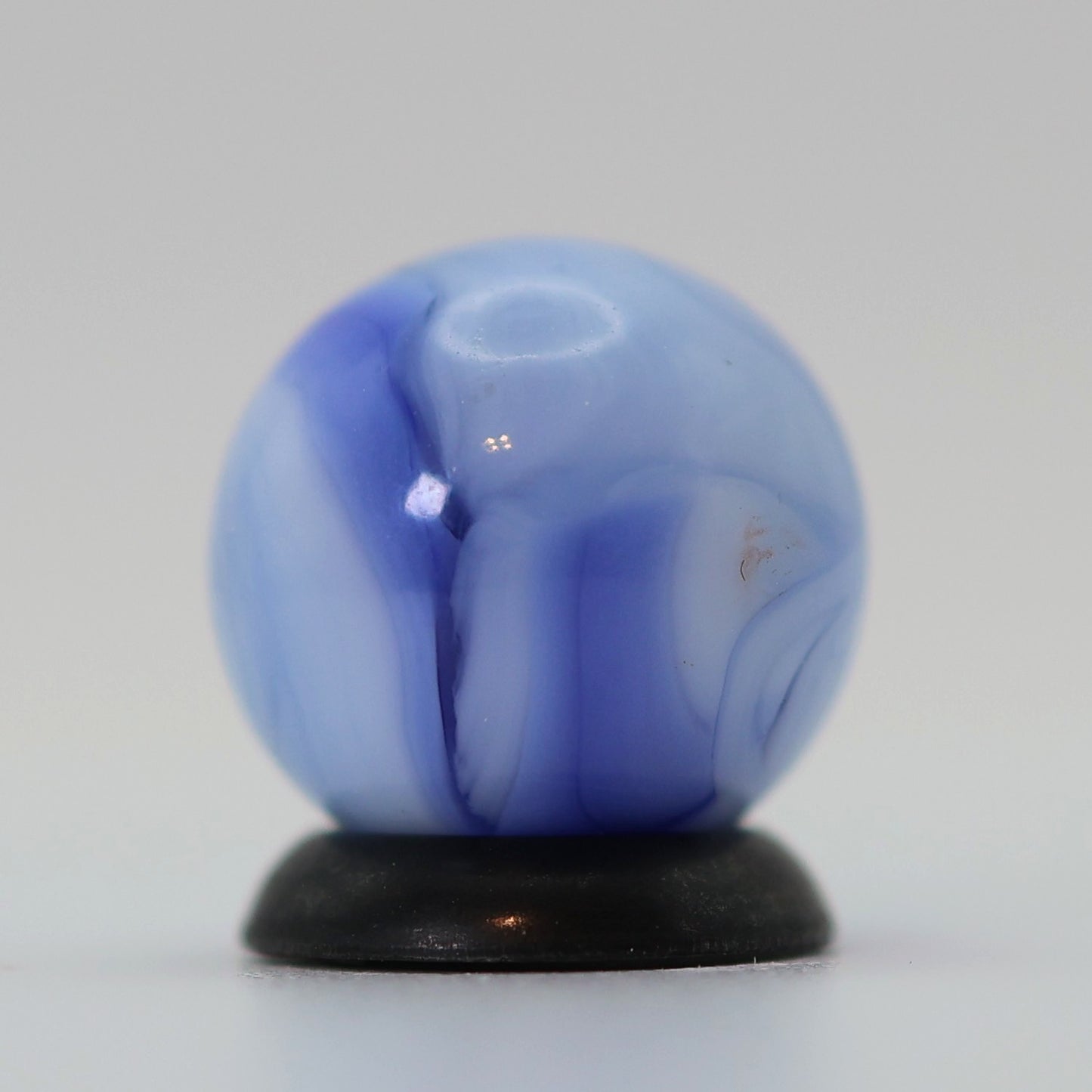 9/16" Vintage Swirl Marble Blue & White w/drizzle NM+