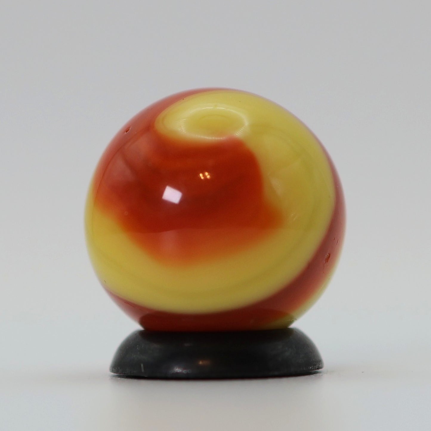5/8" Akro Agate Prizename Corkscrew Marble Yellow & Orange NM