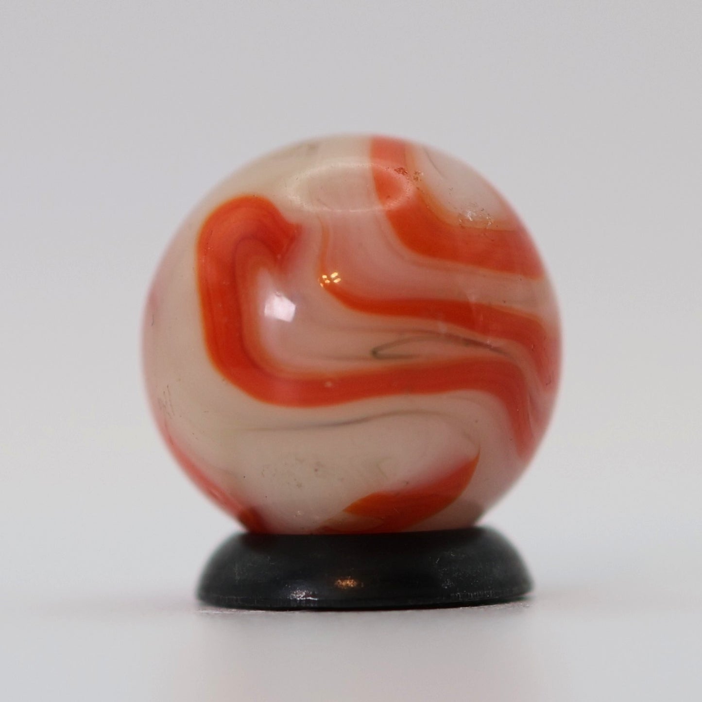 5/8" Swirl Marble Pink/Red/Cream NM-