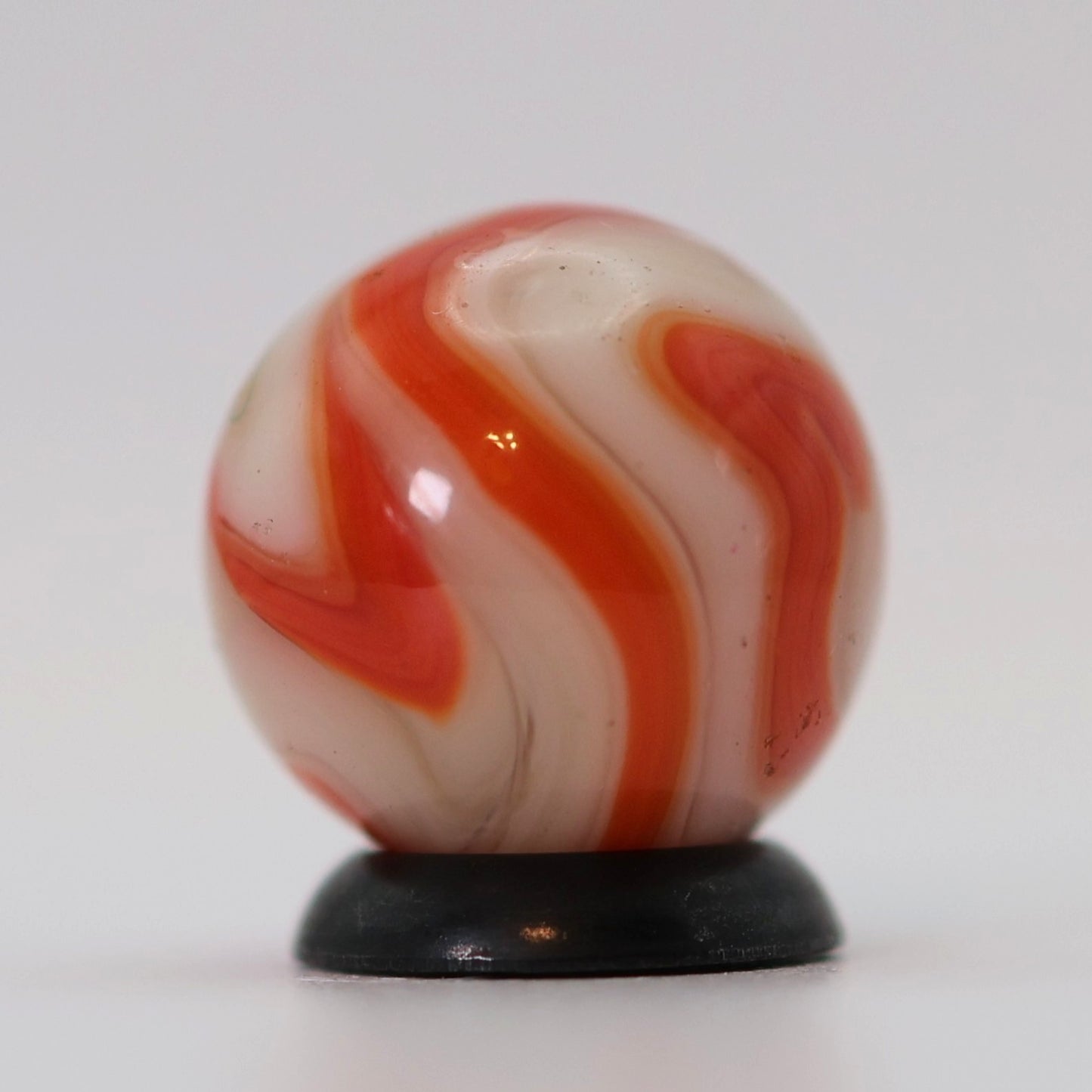 5/8" Swirl Marble Pink/Red/Cream NM-