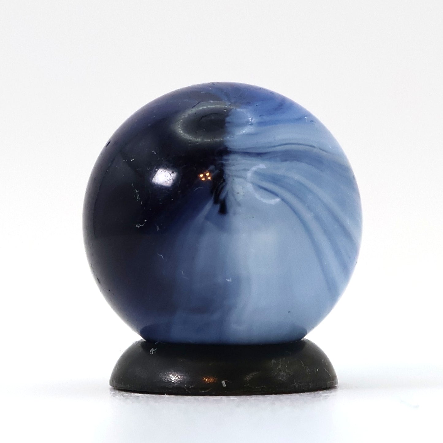 5/8" Master Marble Cobalt Blue painted White NM+
