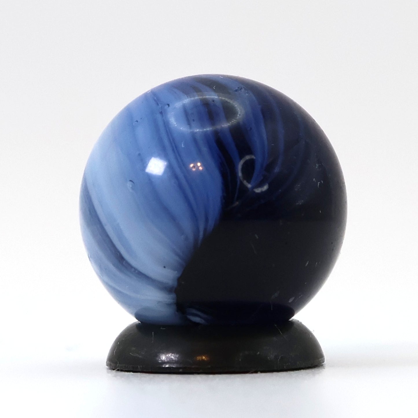 5/8" Master Marble Cobalt Blue painted White NM+