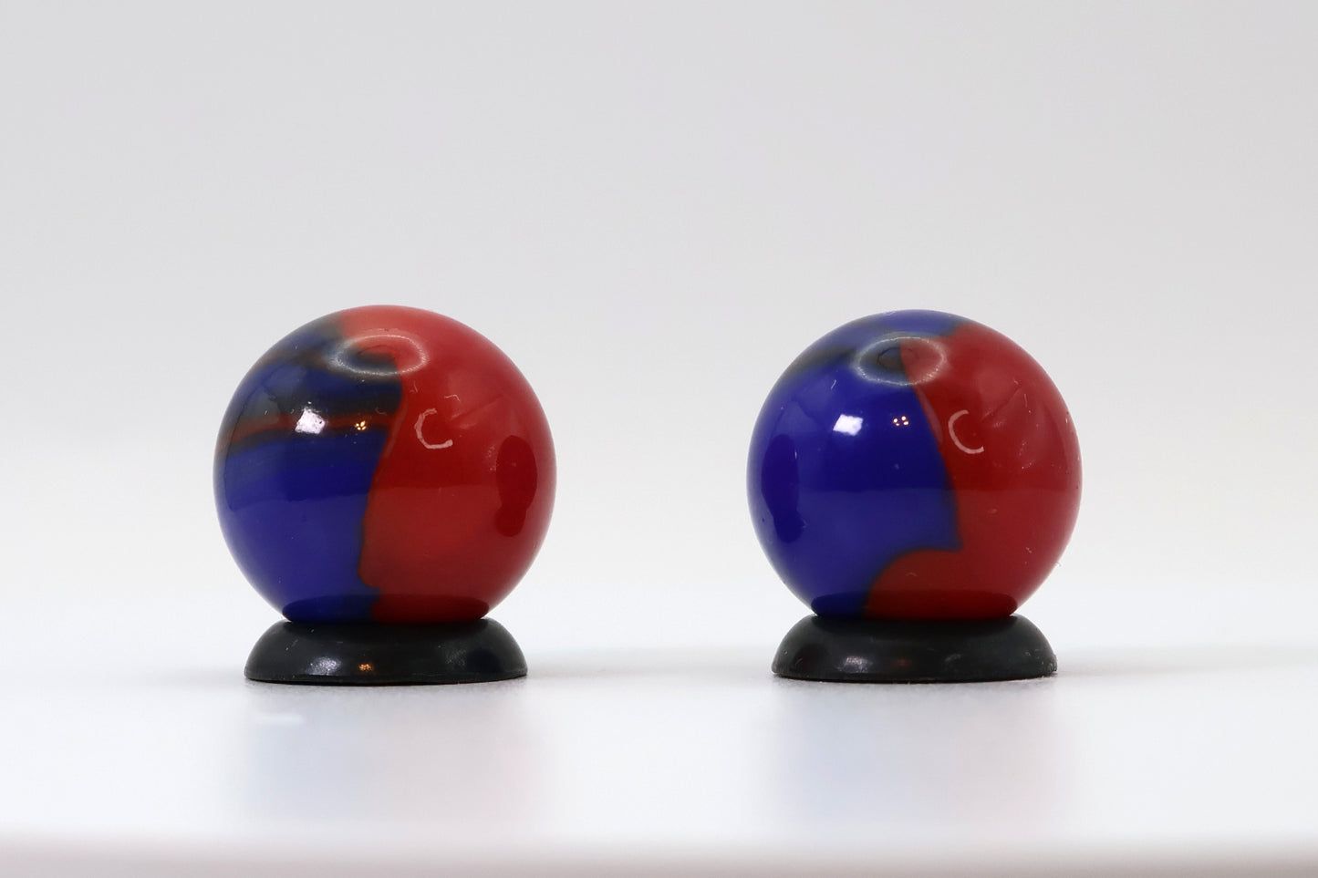 2PK 5/8" Akro Agate Patch Marbles Red & Blue NM+