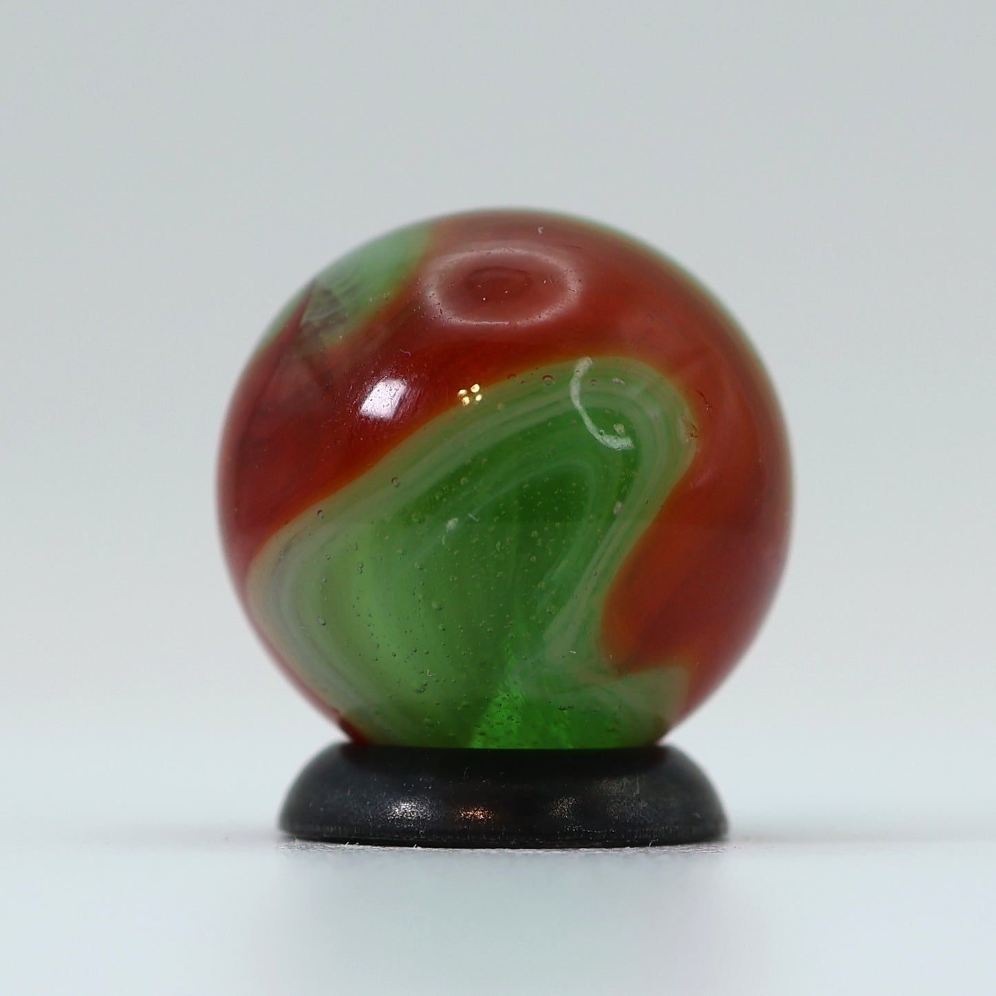 16.5mm SWIRL Marble Translucent green & red M-