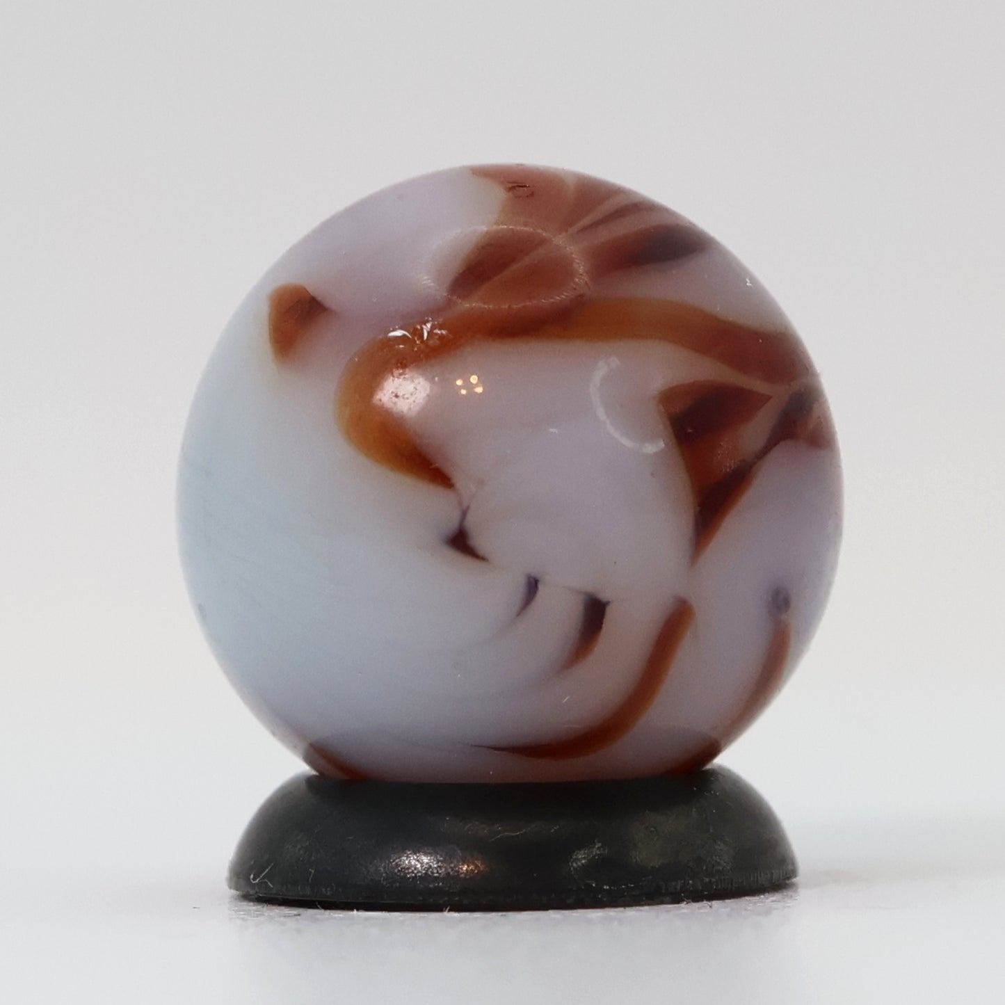 5/8" Alley Agate Flame Marble Dark Red/Brown NM
