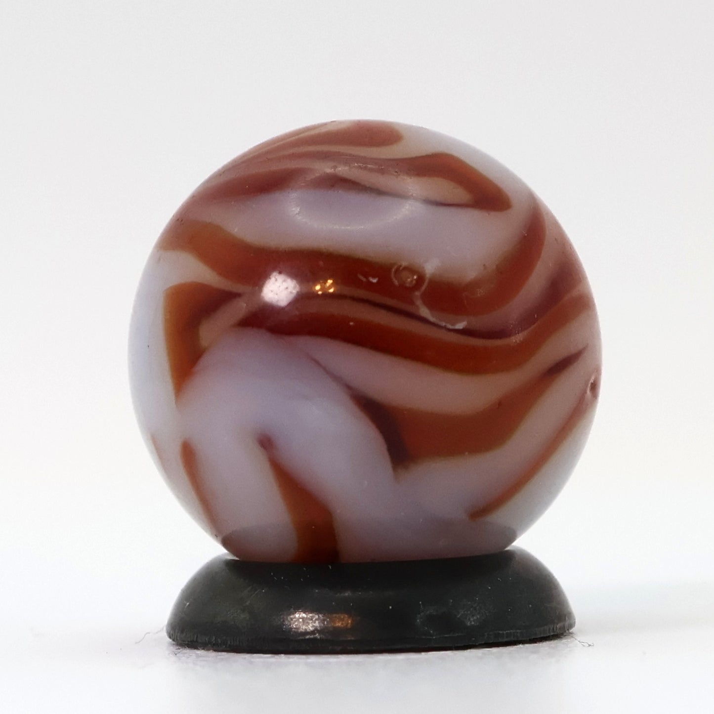 5/8" Alley Agate Flame Marble Dark Red/Brown NM