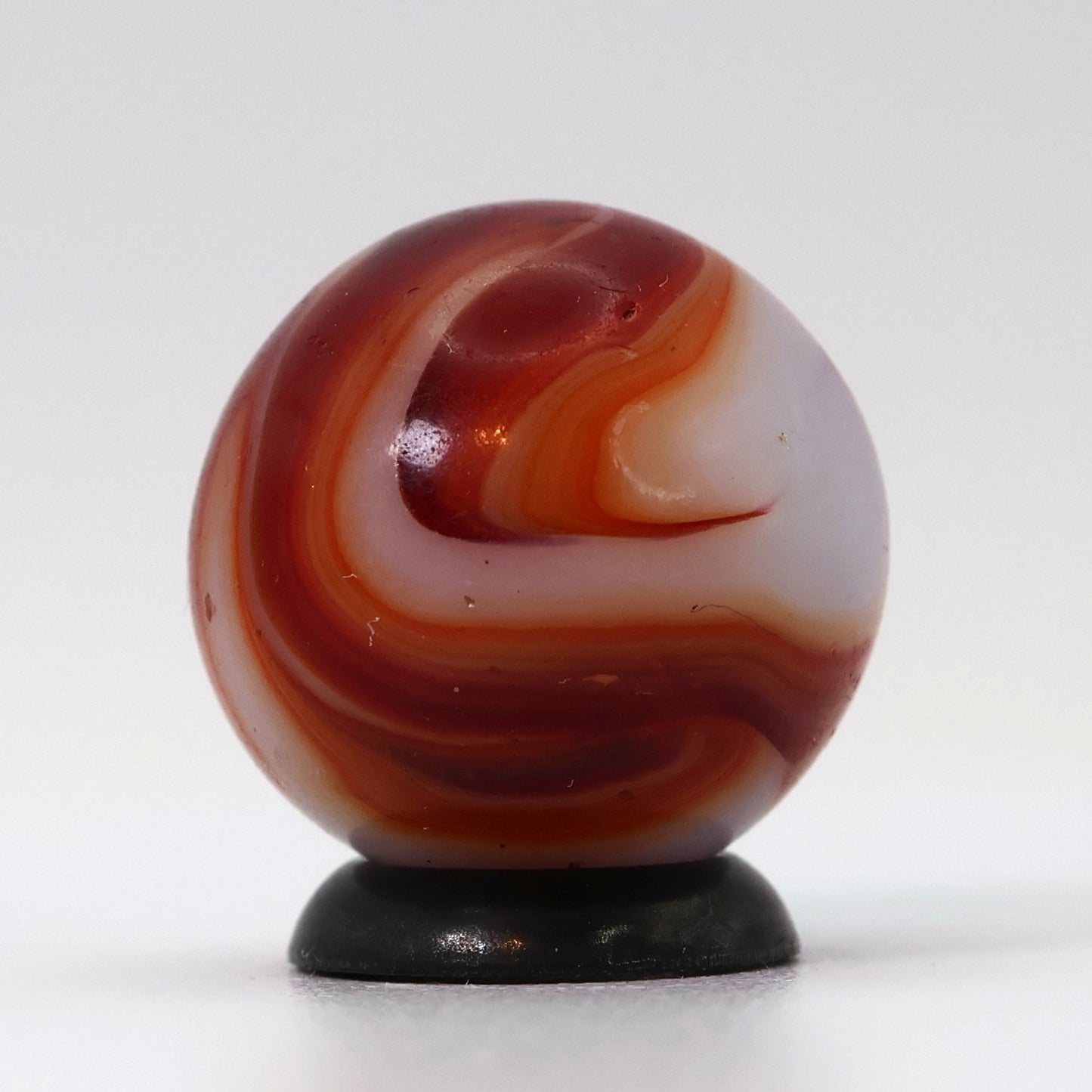 11/16" Swirl Marble - Nice Deep Red Ribbons NM-