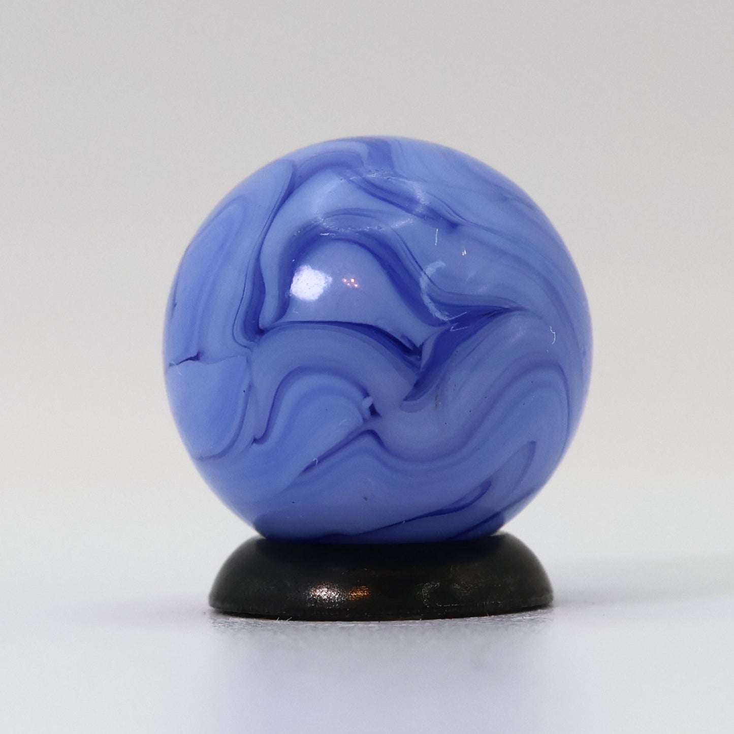 5/8" VTG Swirl Marble Blue ribbons translucent Base Busy pattern NM