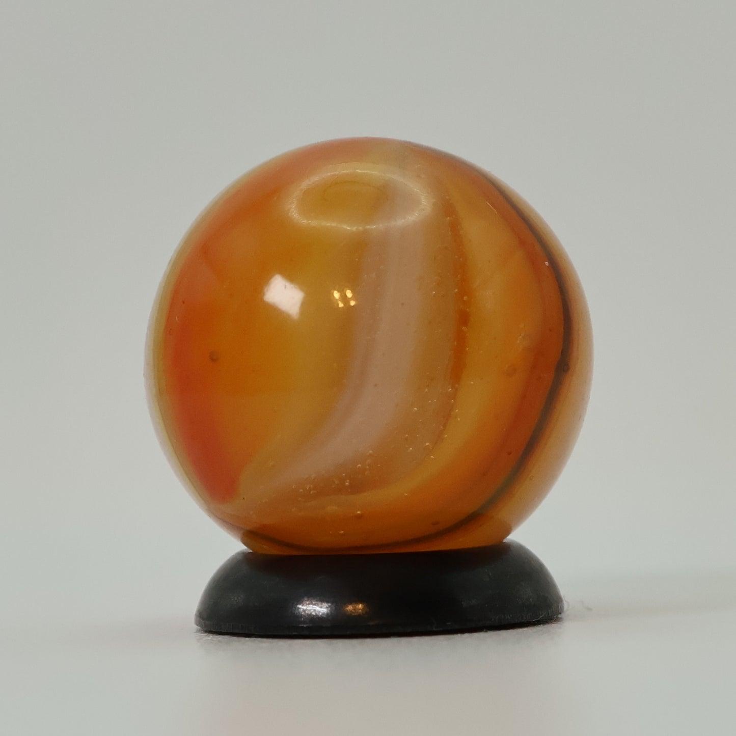 5/8" Peltier Rainbo Marble Orange w/horsehair of brown MINT