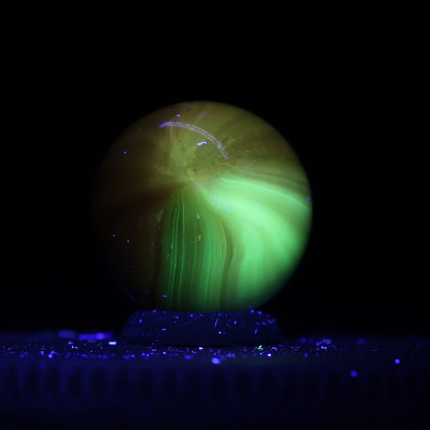 17.5mm Master Marble Sunburst - great colors! yellow green UV M-