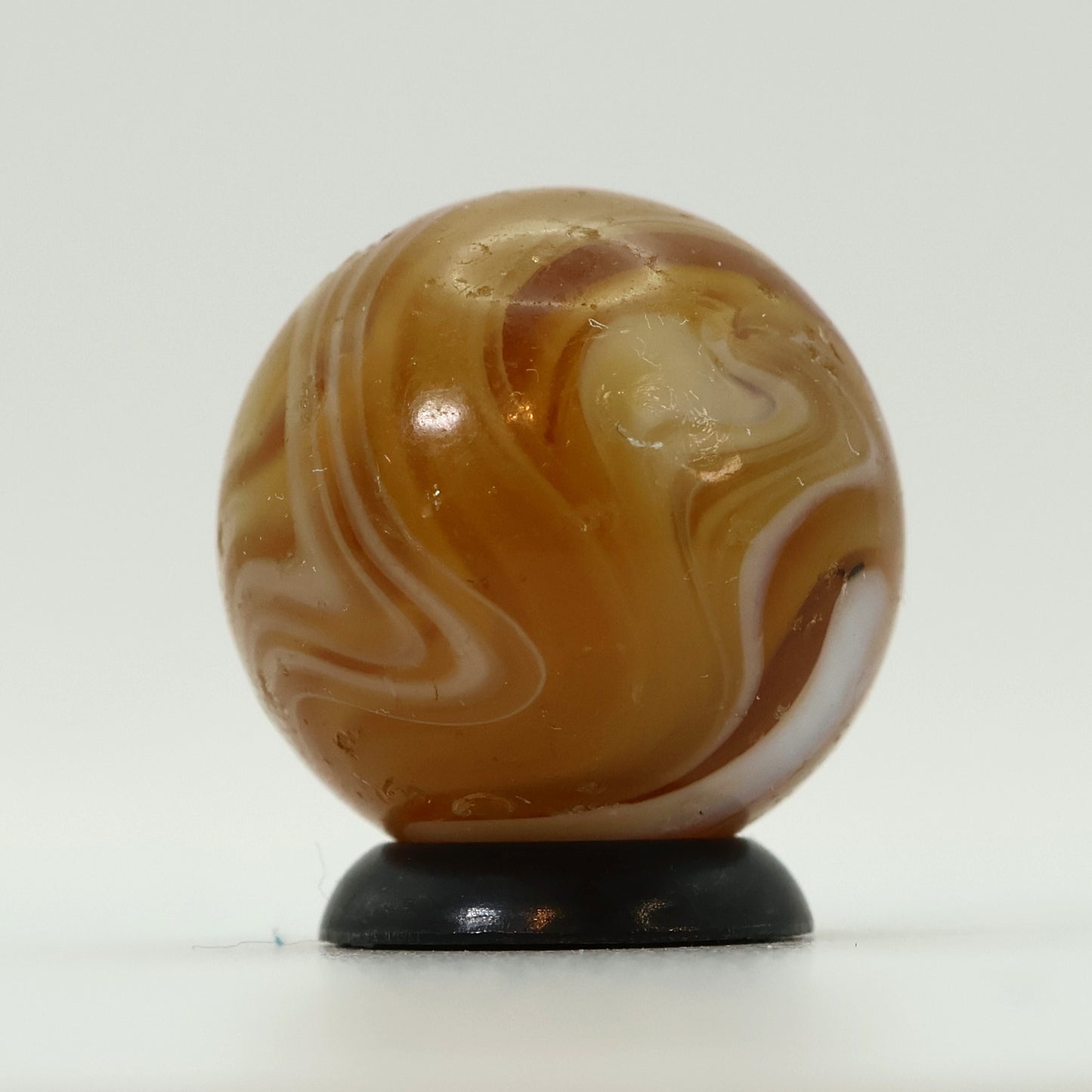 18mm Amber Slag Marble Great 9 Pattern MFC or CAC NM-