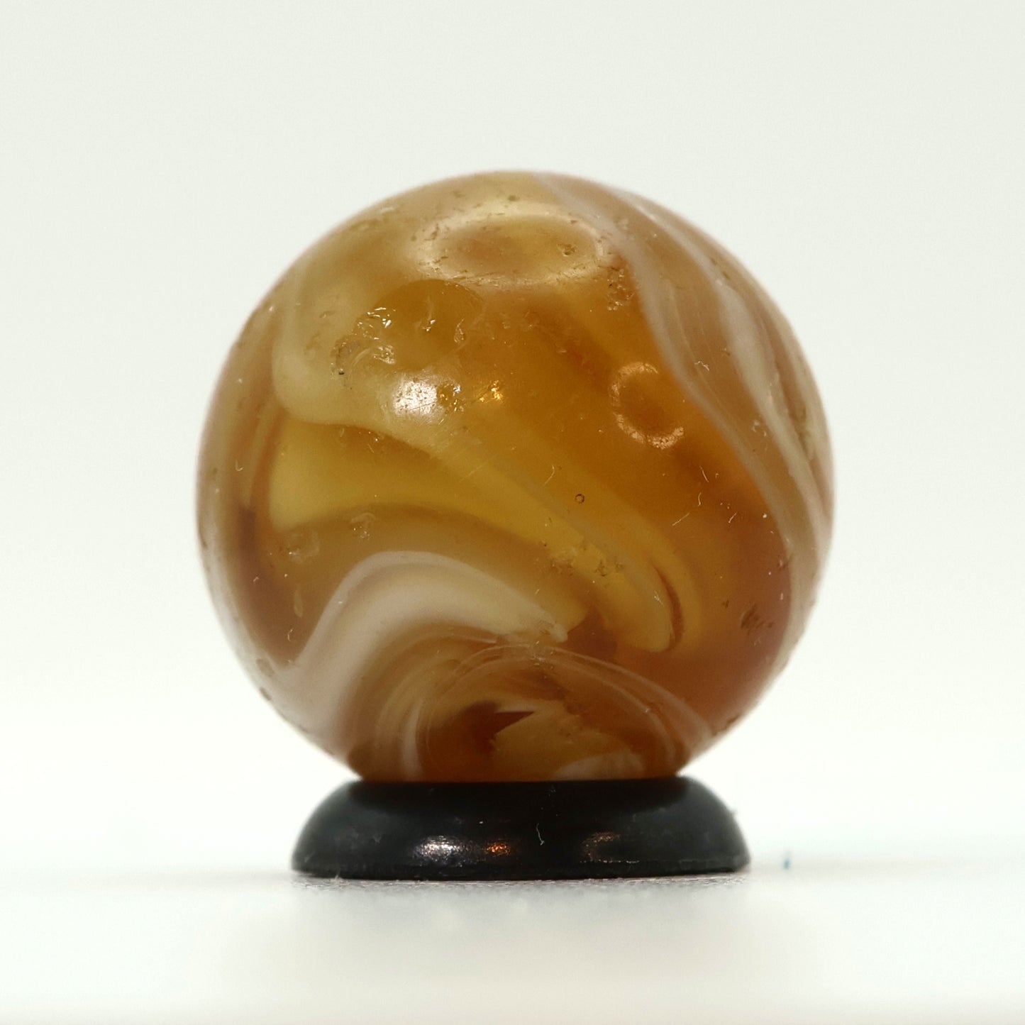 18mm Amber Slag Marble Great 9 Pattern MFC or CAC NM-