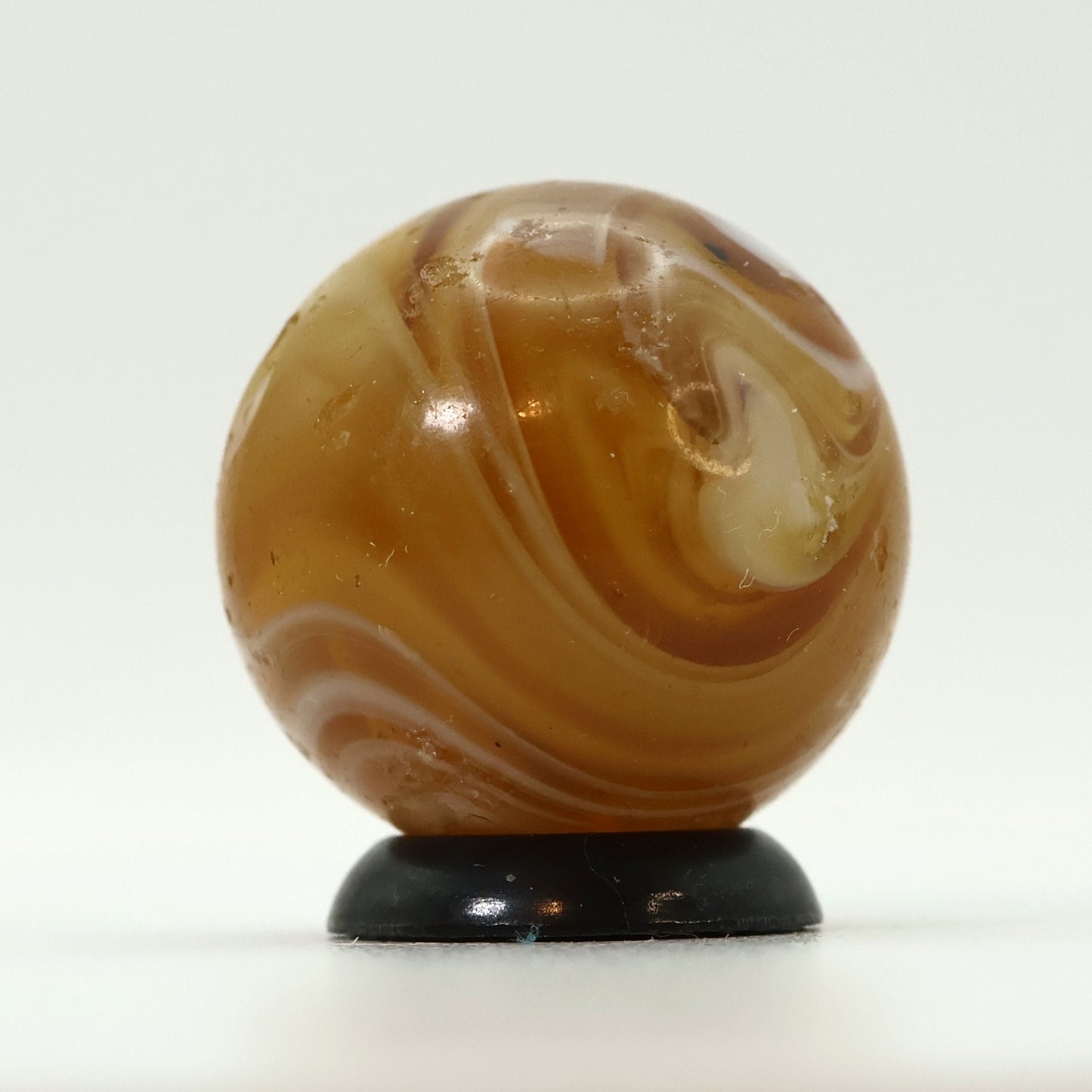 18mm Amber Slag Marble Great 9 Pattern MFC or CAC NM-