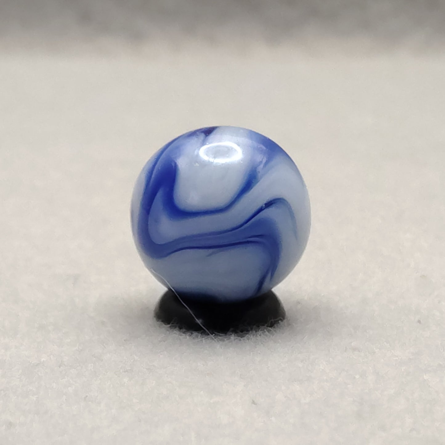 17.5mm Alley Swirl Marble Blue & White Translucent NM+