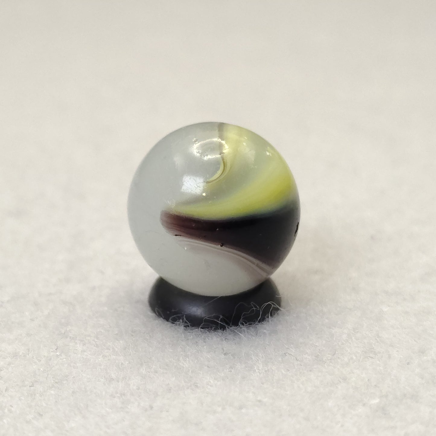 16.5mm Master Marble Patch Cloudy Deep Purple & Yellow with translucent base NM-