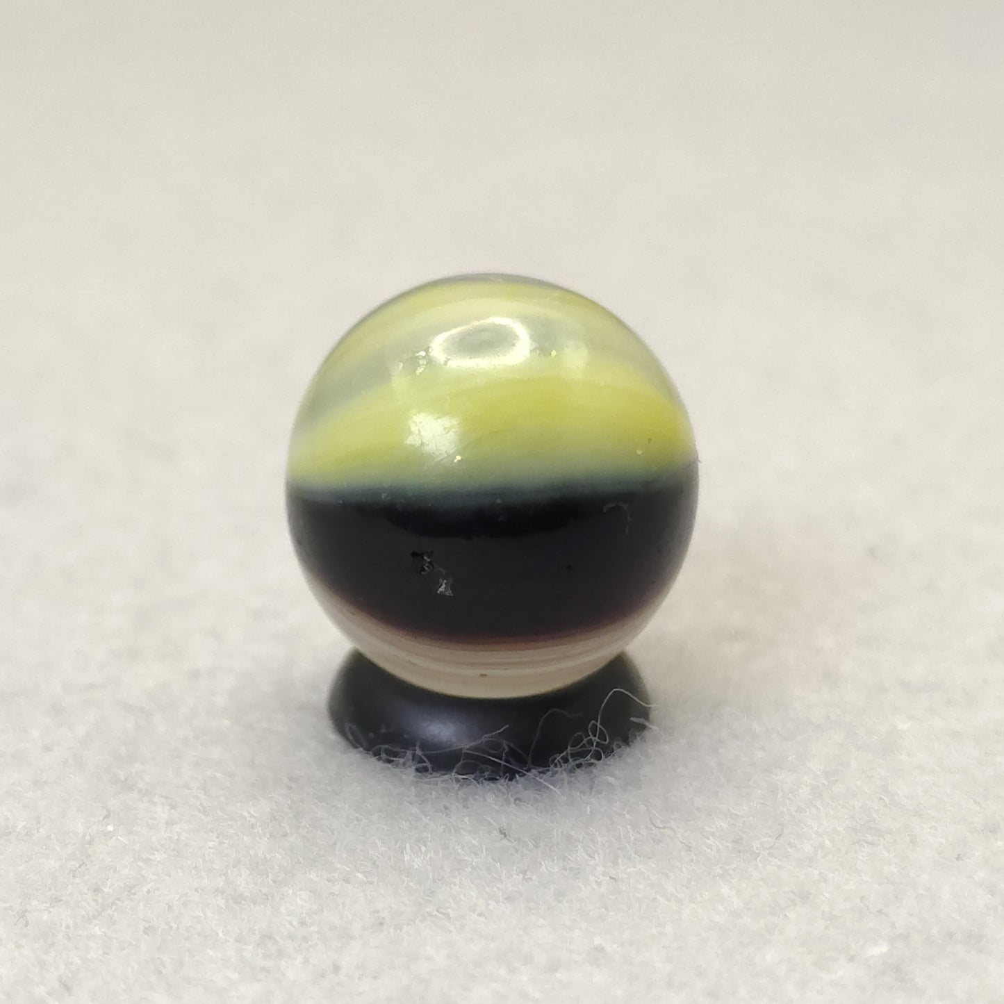 16.5mm Master Marble Patch Cloudy Deep Purple & Yellow with translucent base NM-