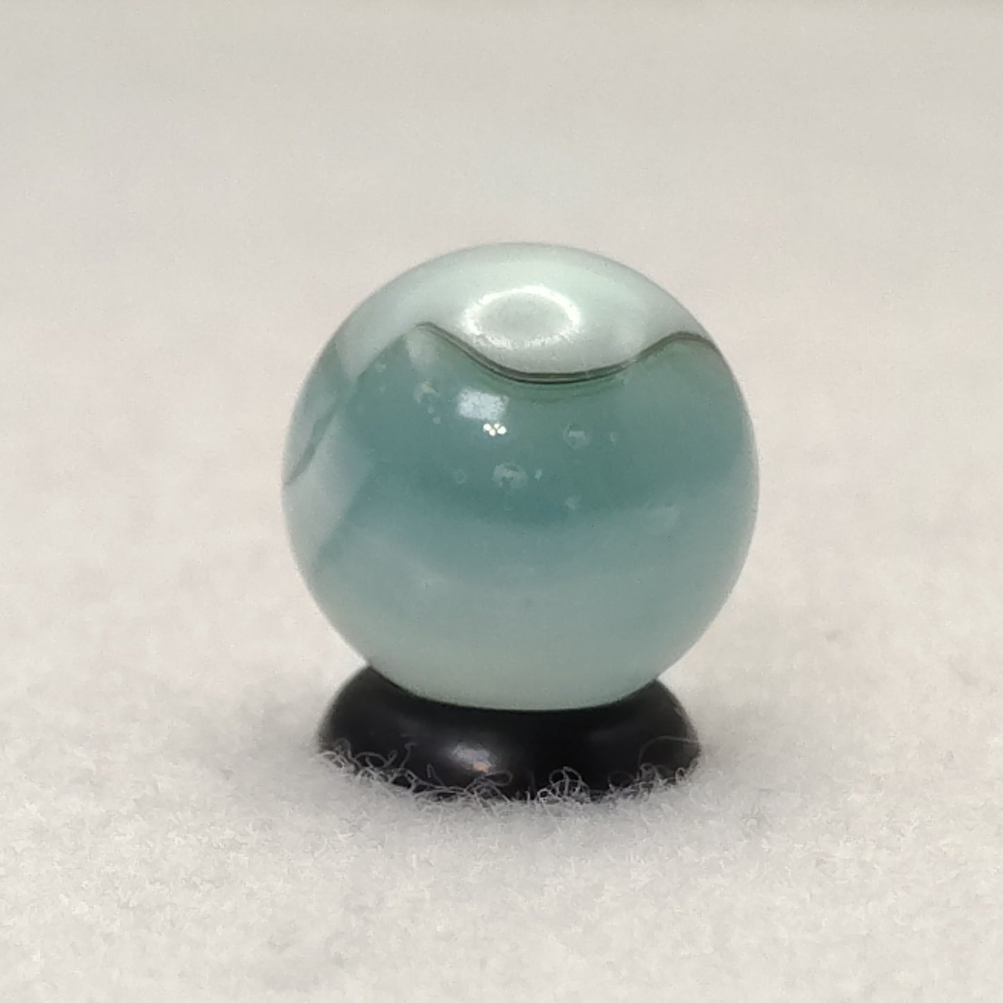 16mm Vitro Agate Conqueror Marble interesting line in it NM-