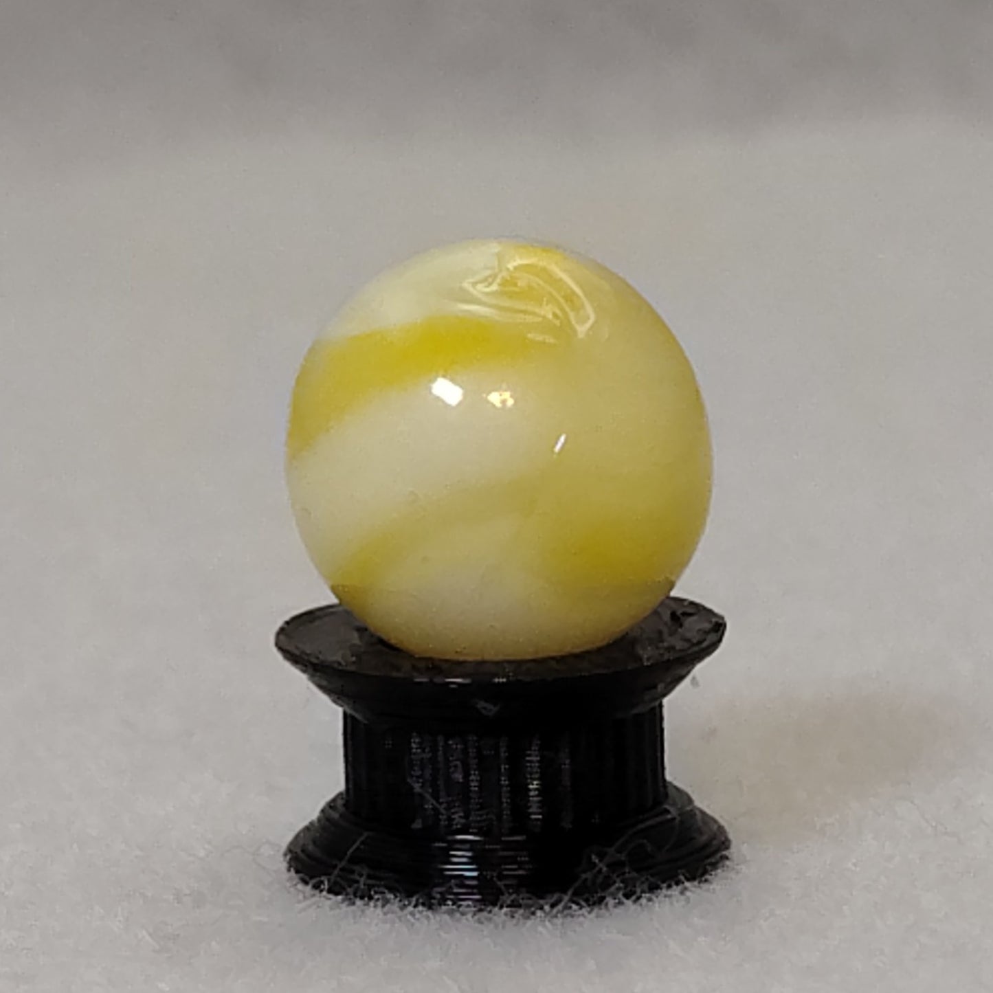 15mm Peltier Rainbo Marble Yellow White "Squished" and cold creases NM
