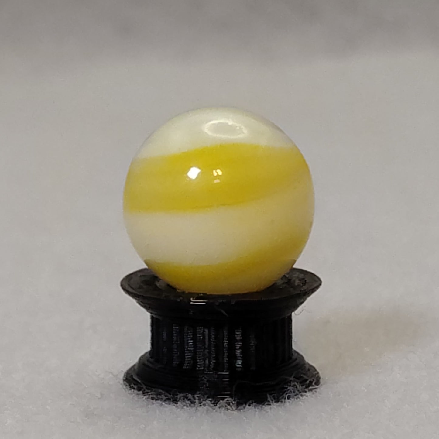 15mm Peltier Rainbo Marble Yellow White "Squished" and cold creases NM