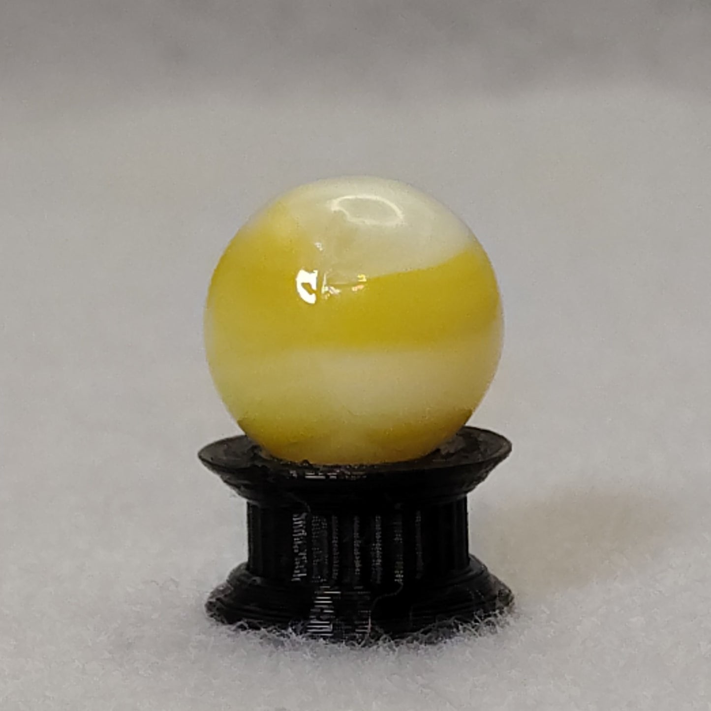 15mm Peltier Rainbo Marble Yellow White "Squished" and cold creases NM