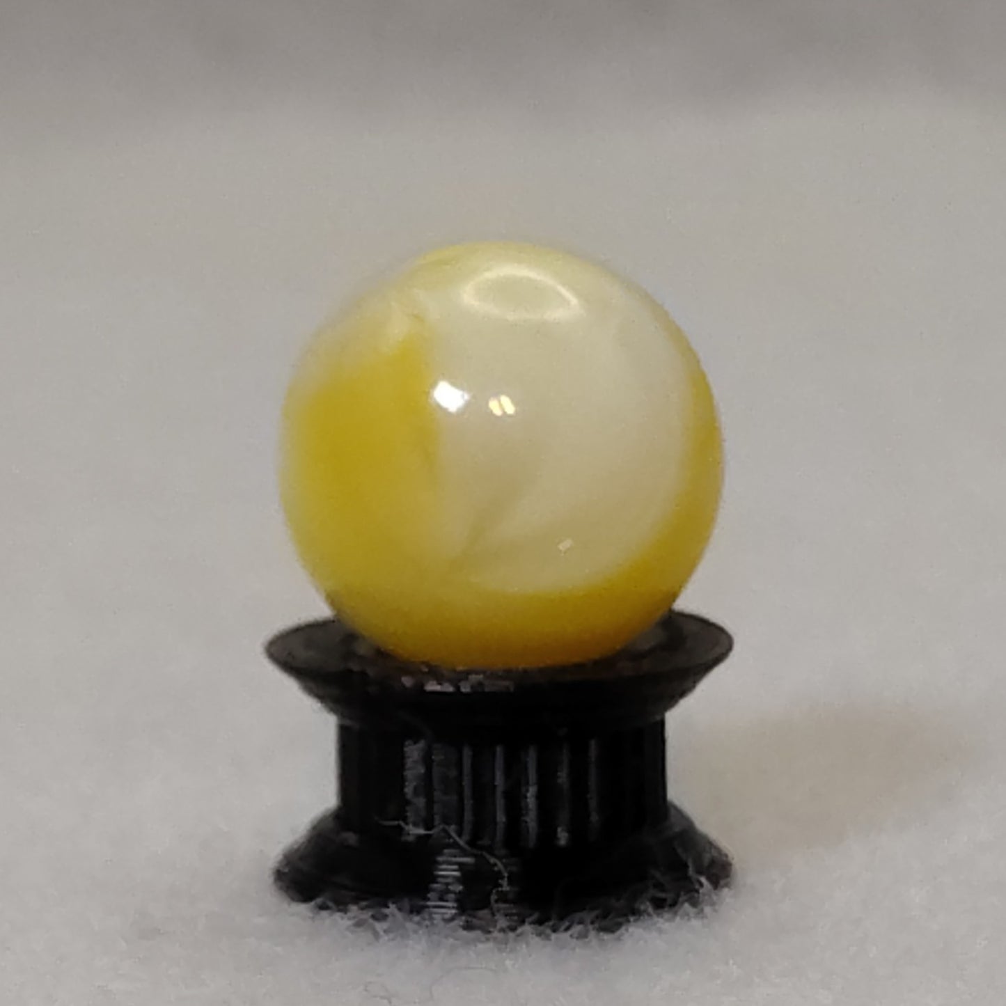 15mm Peltier Rainbo Marble Yellow White "Squished" and cold creases NM