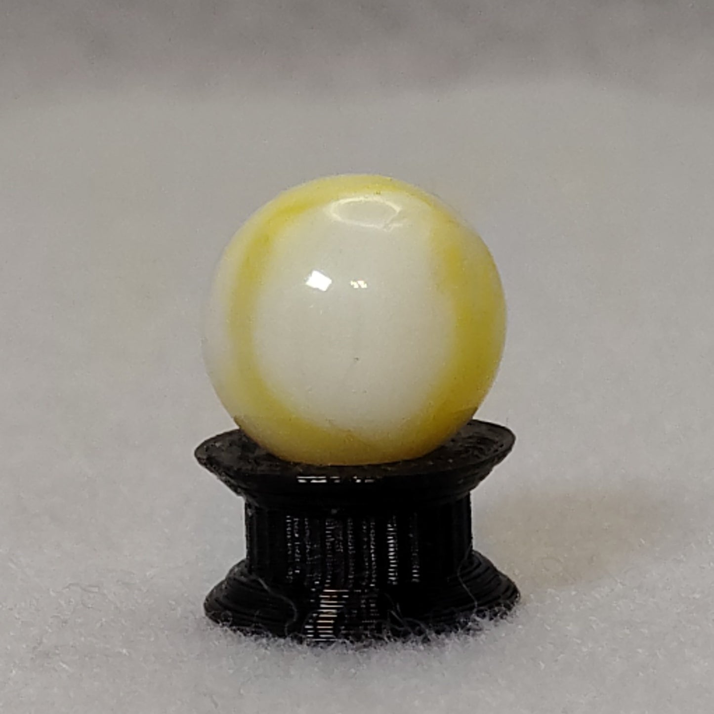 15mm Peltier Rainbo Marble Yellow White "Squished" and cold creases NM