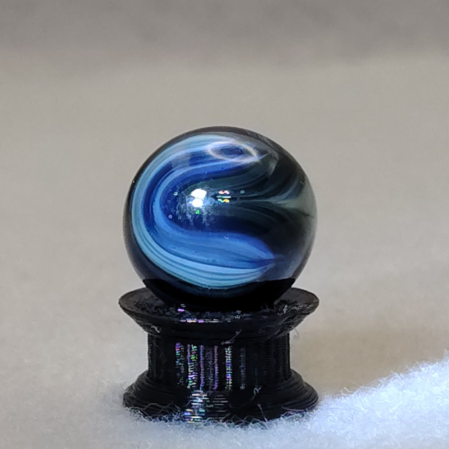 15.5mm Jabo Swirl Marble w/Aventurine MINT