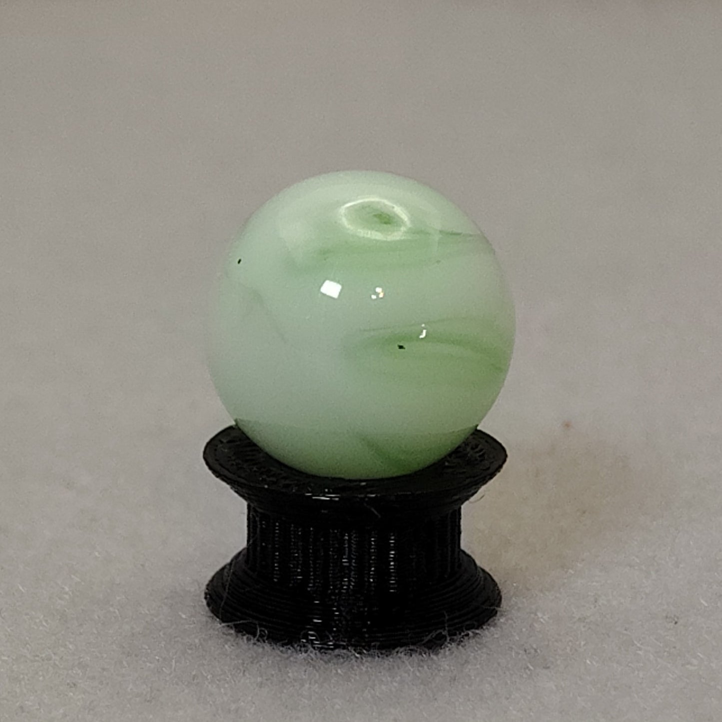 16mm Ravenswood? Swirl Marble Translucent Green & White NM+