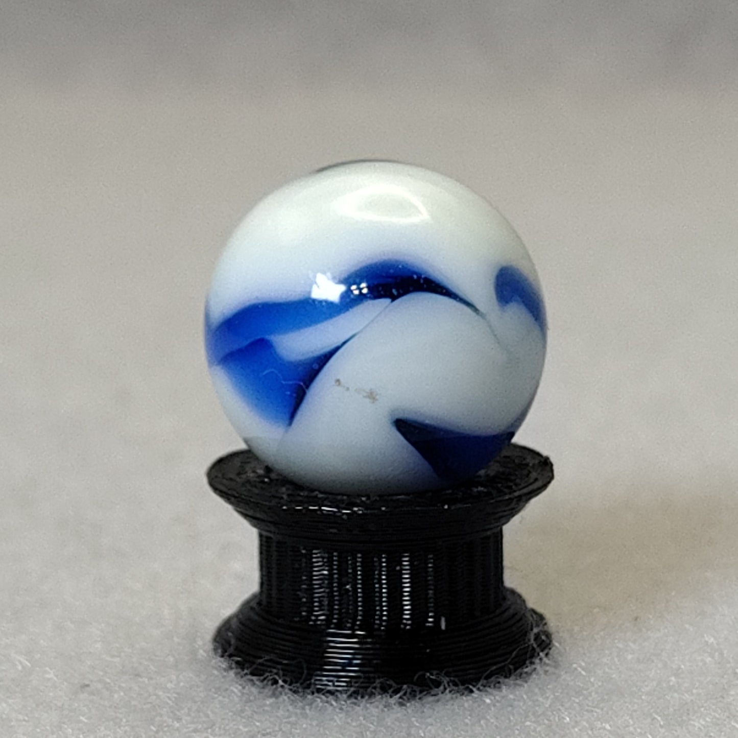 15.5mm Ravenswood Swirl Blue & White NM+