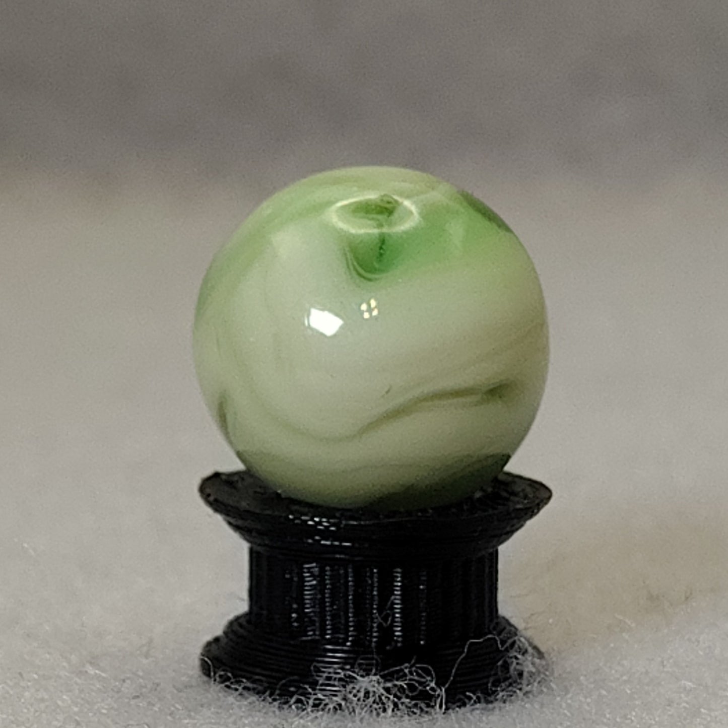 16mm Transparent Swirl Marble Green Cream Champion? NM