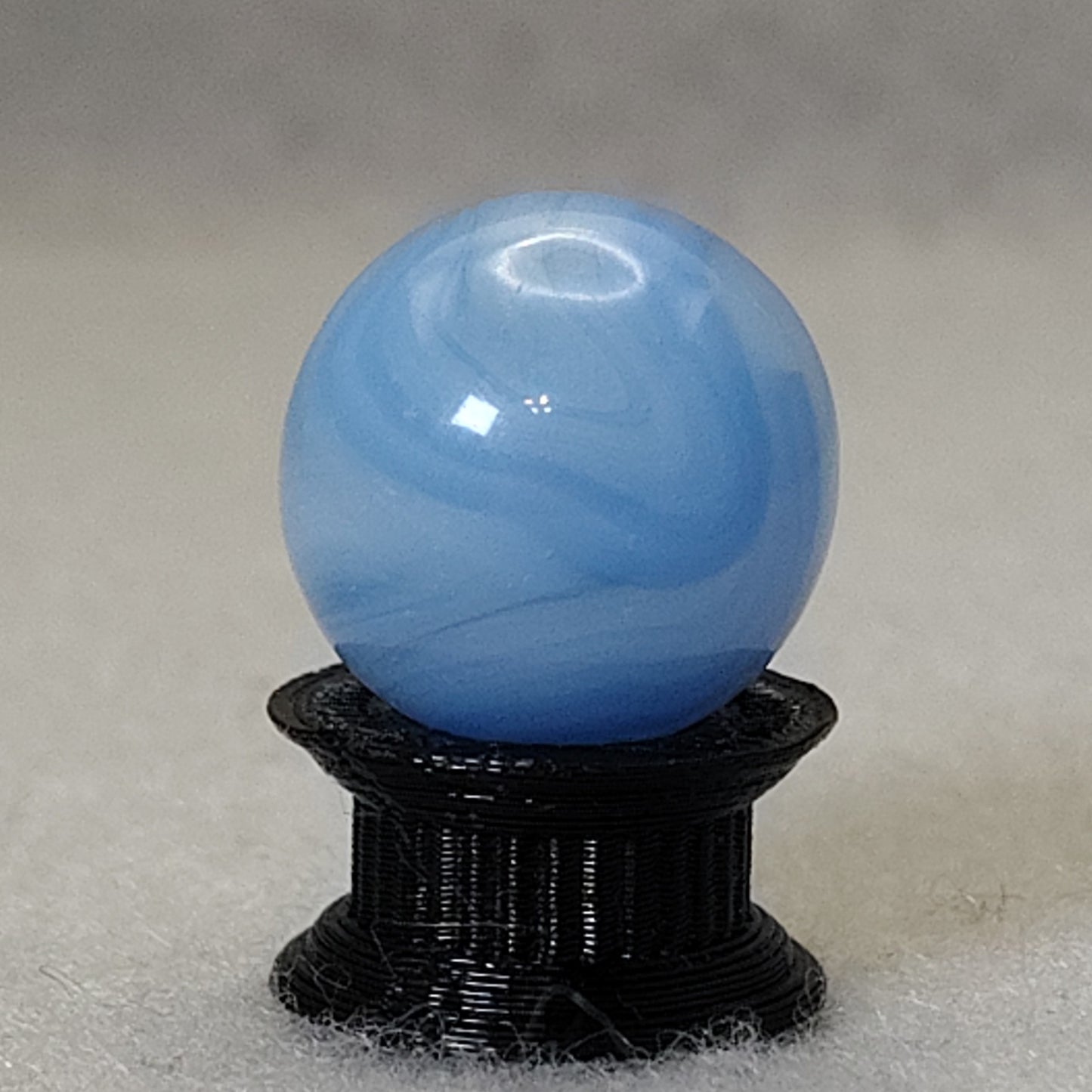 16mm Transparent Swirl Marble w/Blue stripes - Champion?  NM