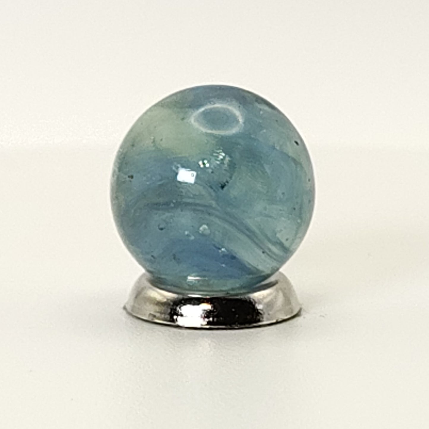 5/8" Veiligglass Wire Pull Marble - Beautiful Blue ribbons NM+