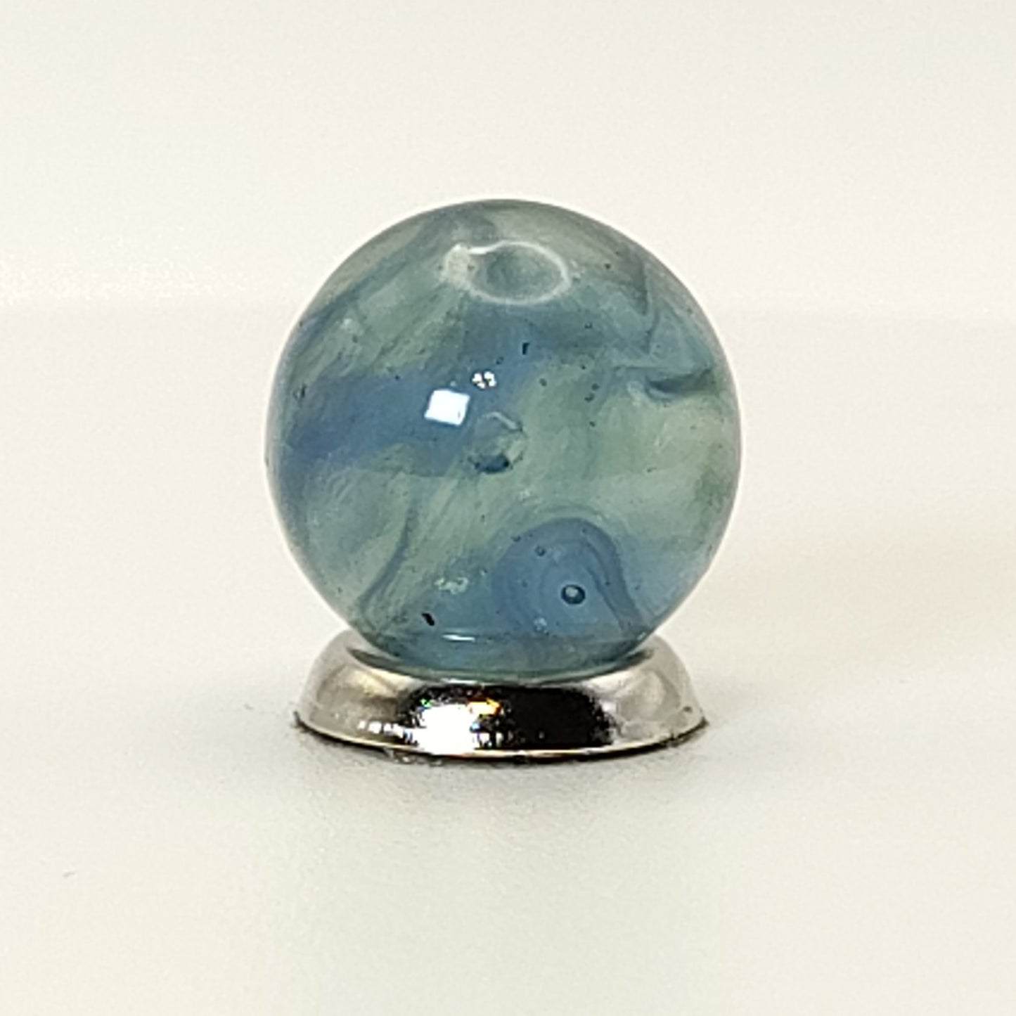 5/8" Veiligglass Wire Pull Marble - Beautiful Blue ribbons NM+