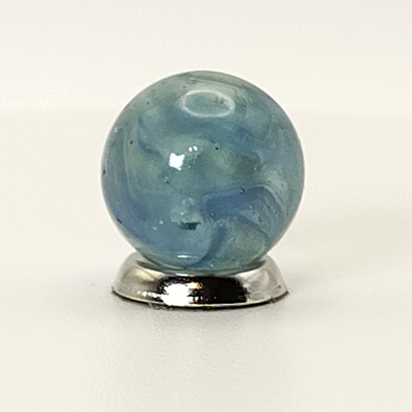 5/8" Veiligglass Wire Pull Marble - Beautiful Blue ribbons NM+